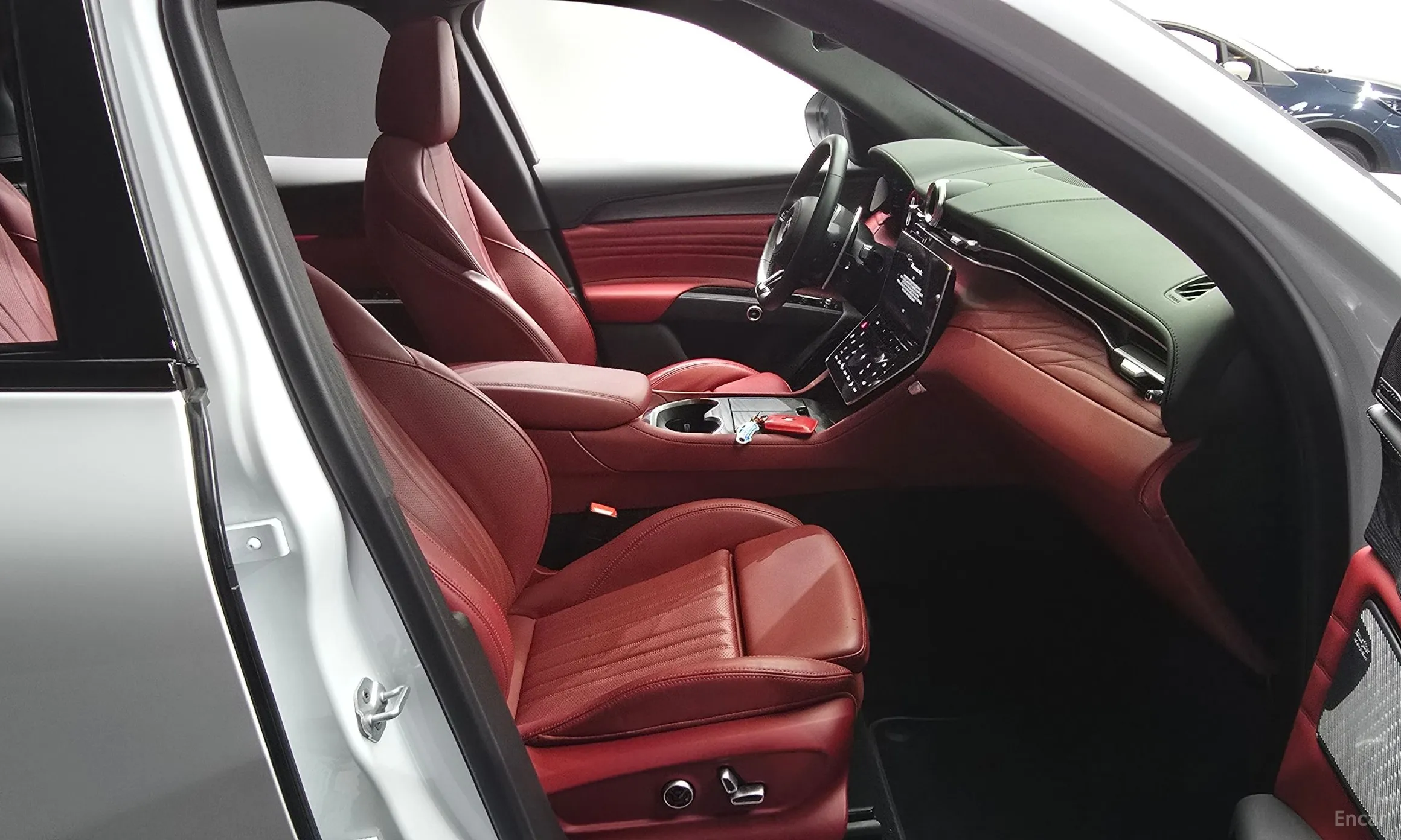 Maserati Grekale превью 10