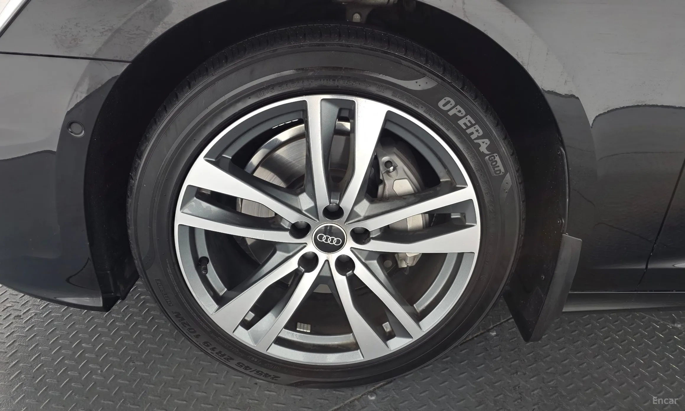 Audi A6 (C8) превью 5