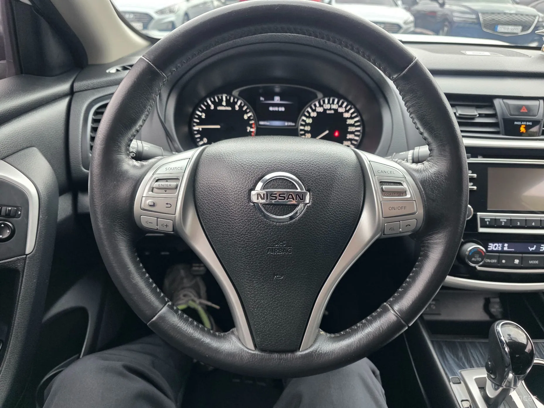 Nissan Altima превью 18