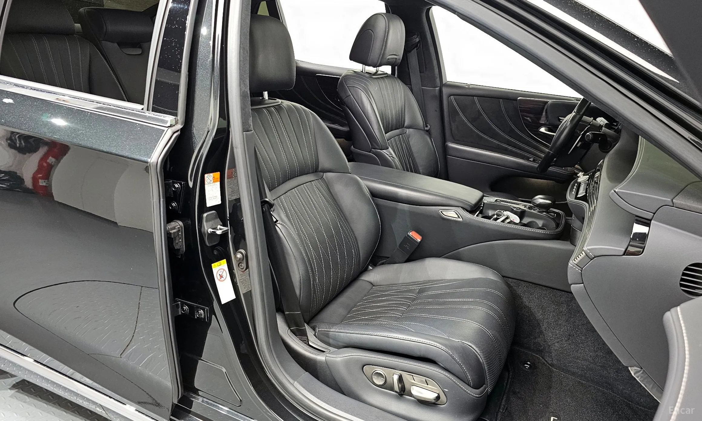 Lexus LS500 5th Generation превью 10