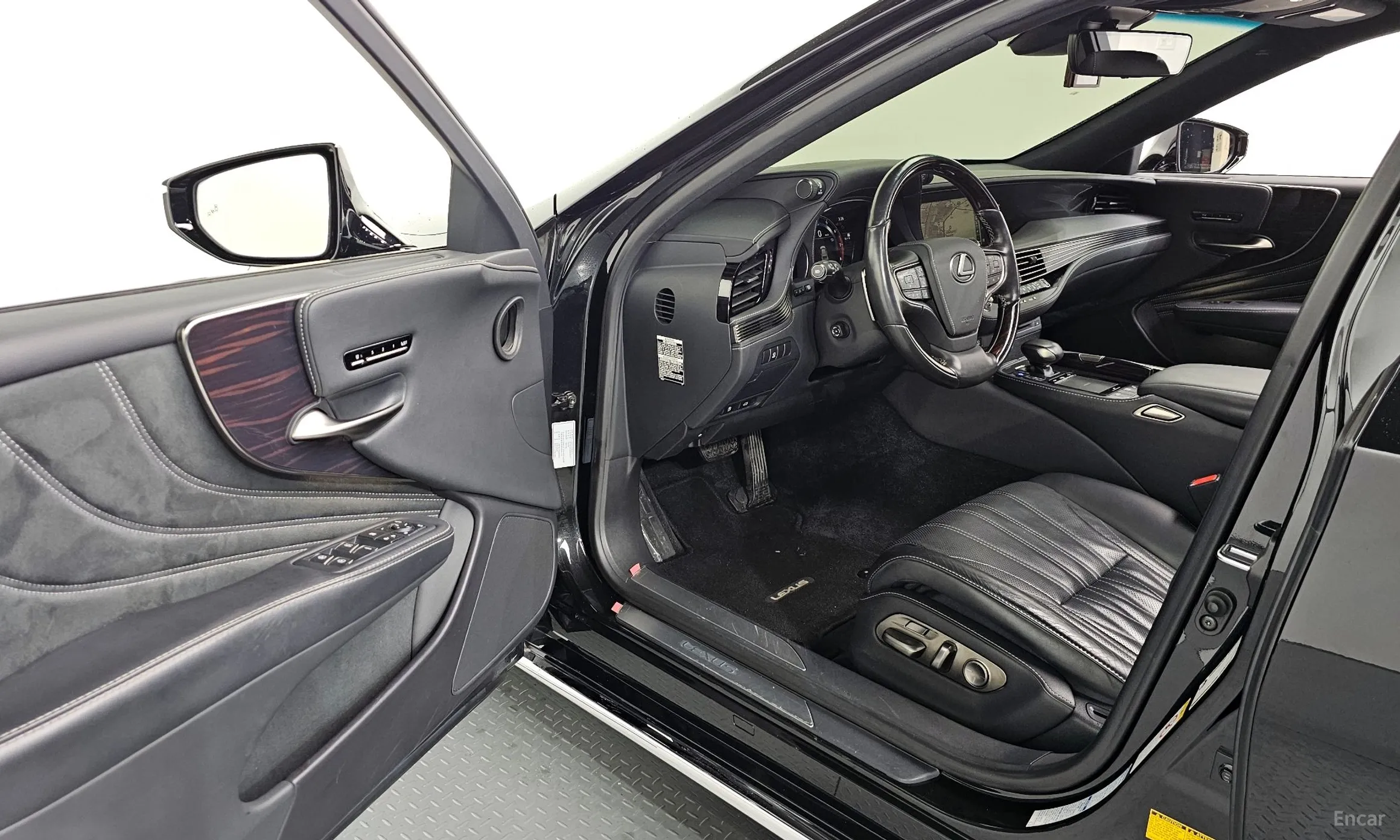 Lexus LS500 5th Generation превью 11