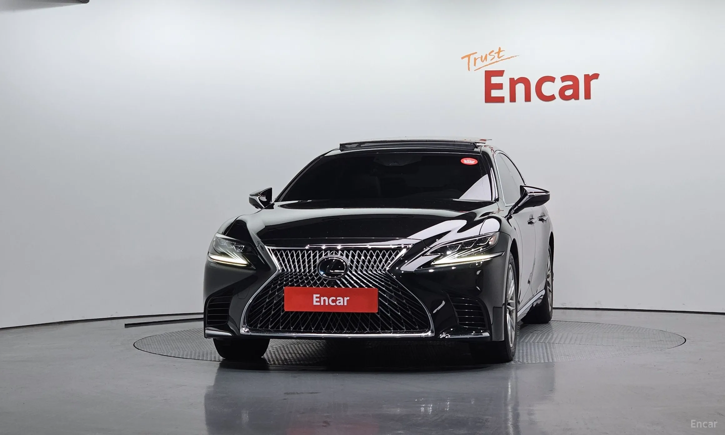 Lexus LS500 5th Generation превью 3
