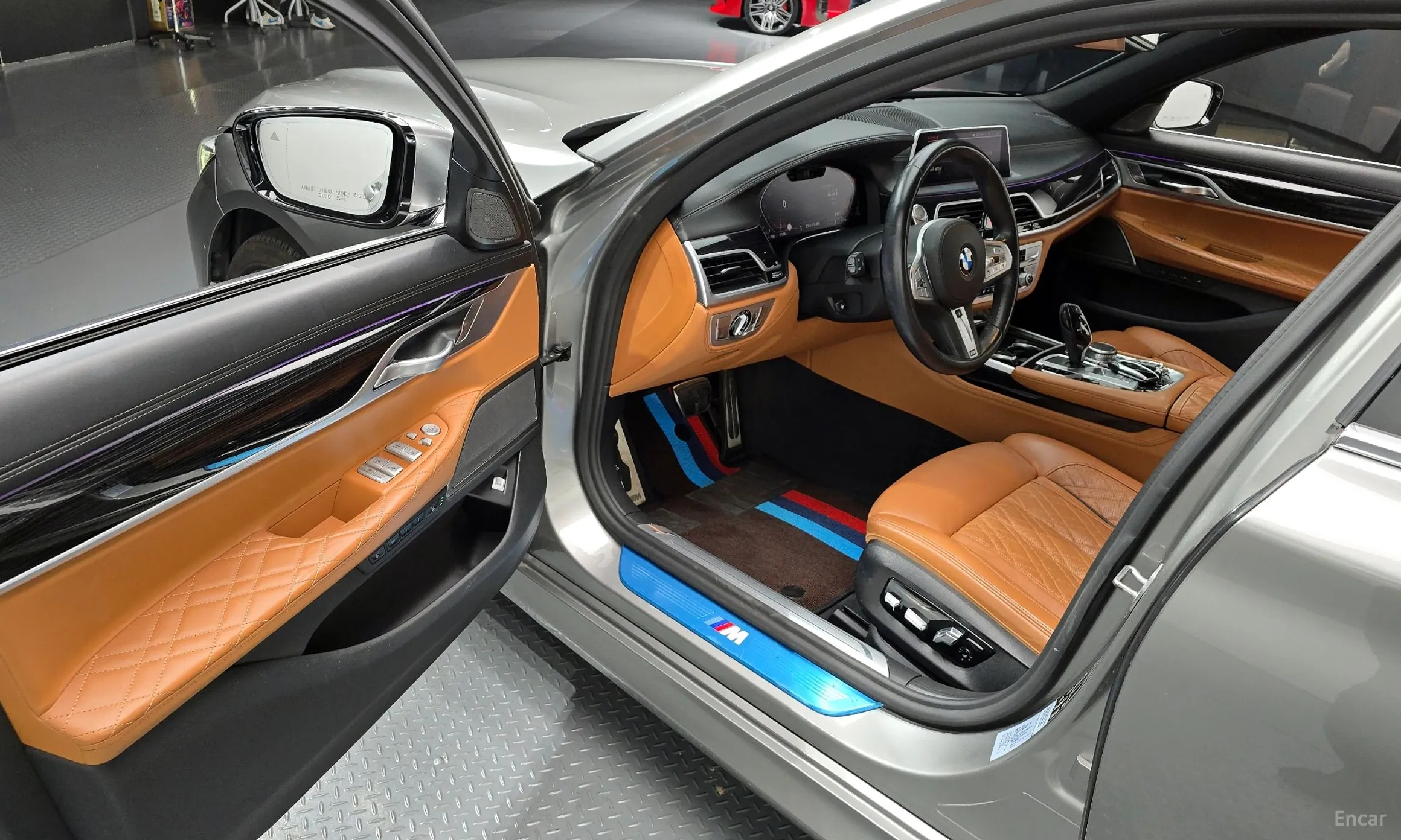 BMW 7 Series (G11) превью 10