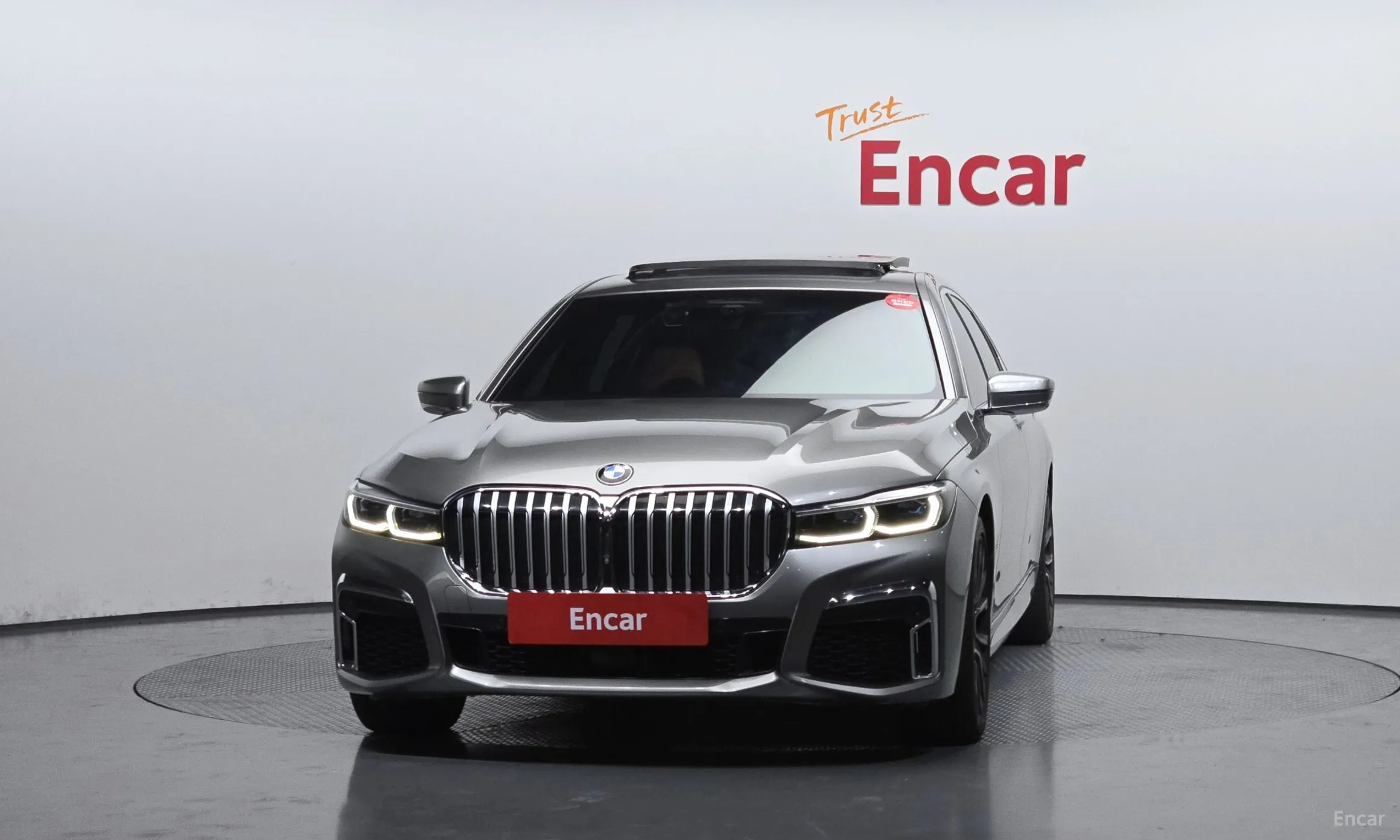 BMW 7 Series (G11) превью 3