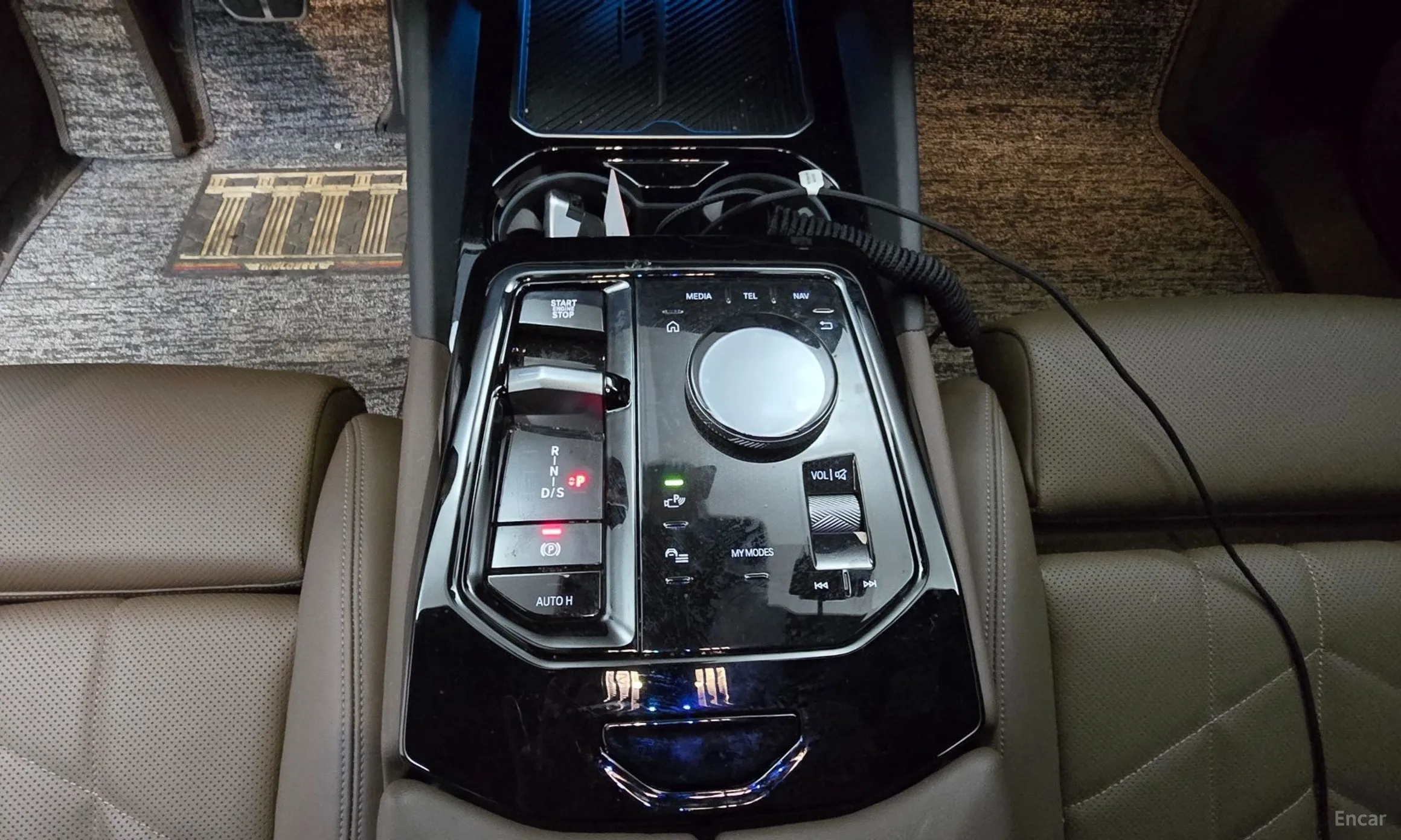 BMW 5 Series (G60) превью 18