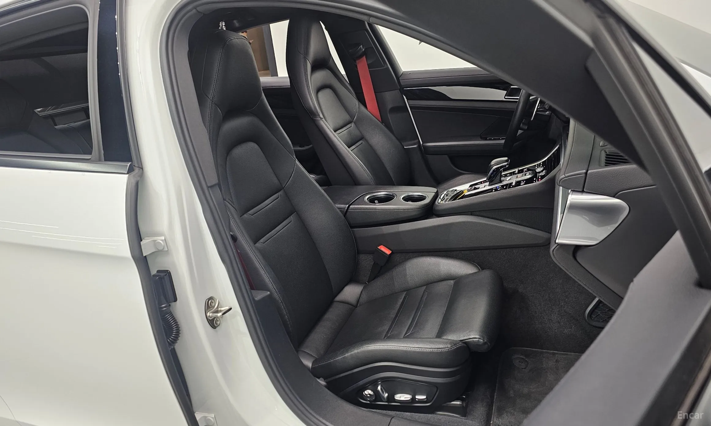 Porsche Panamera (971) превью 11