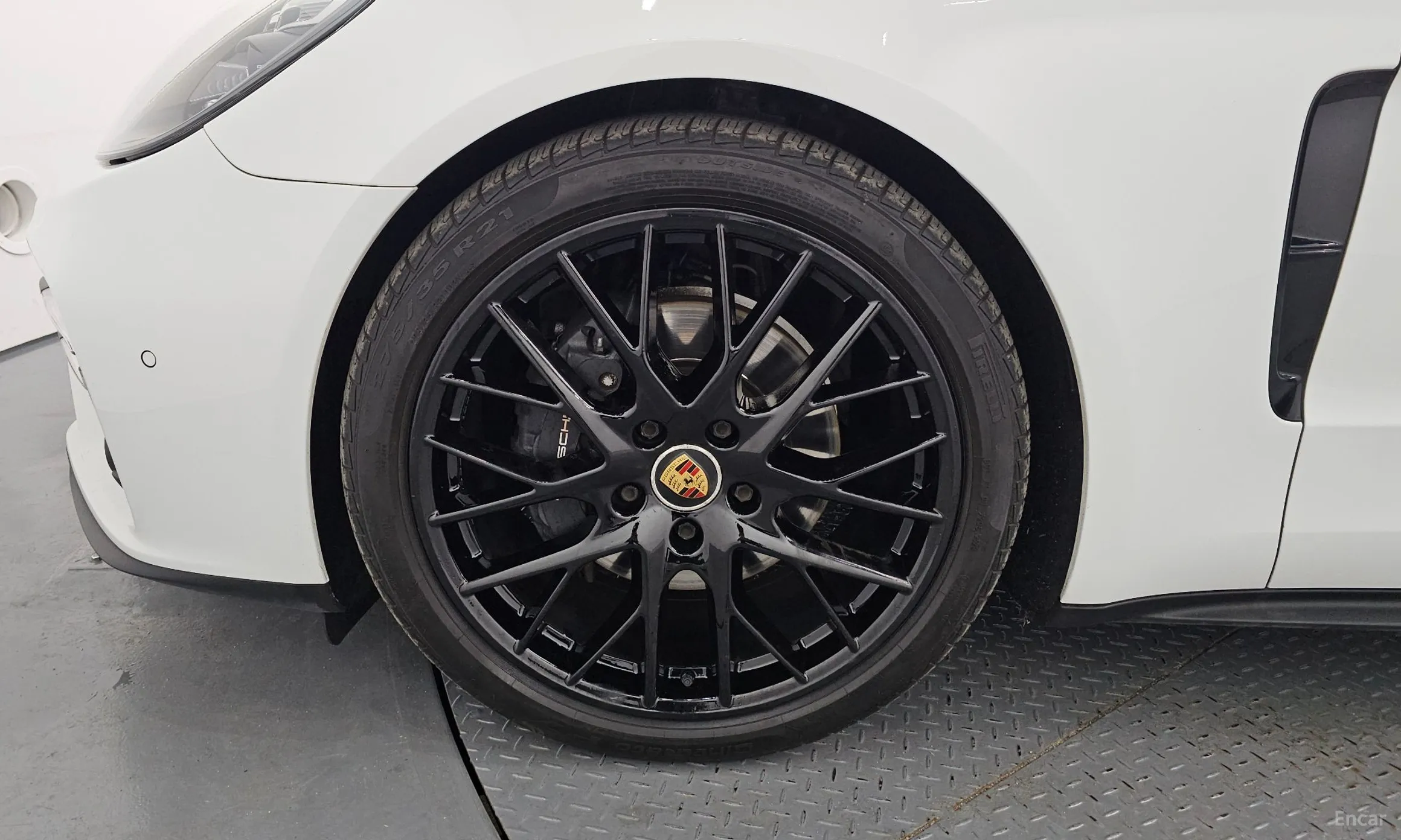 Porsche Panamera (971) превью 5