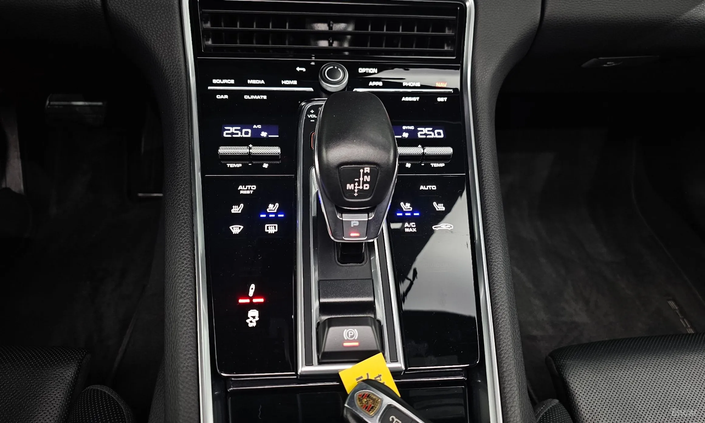 Porsche Panamera (971) превью 9