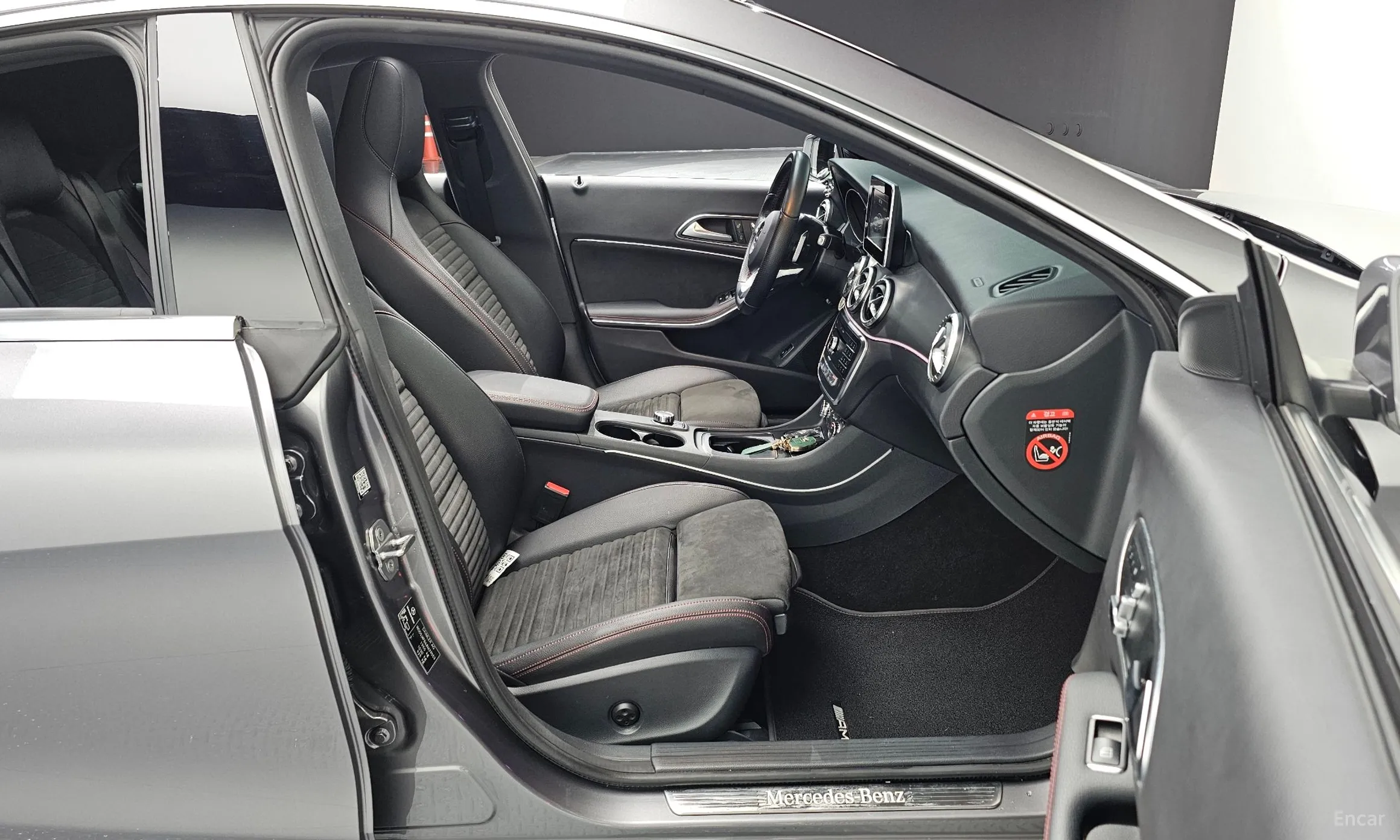 Mercedes Benz CLA-Class C117 превью 12