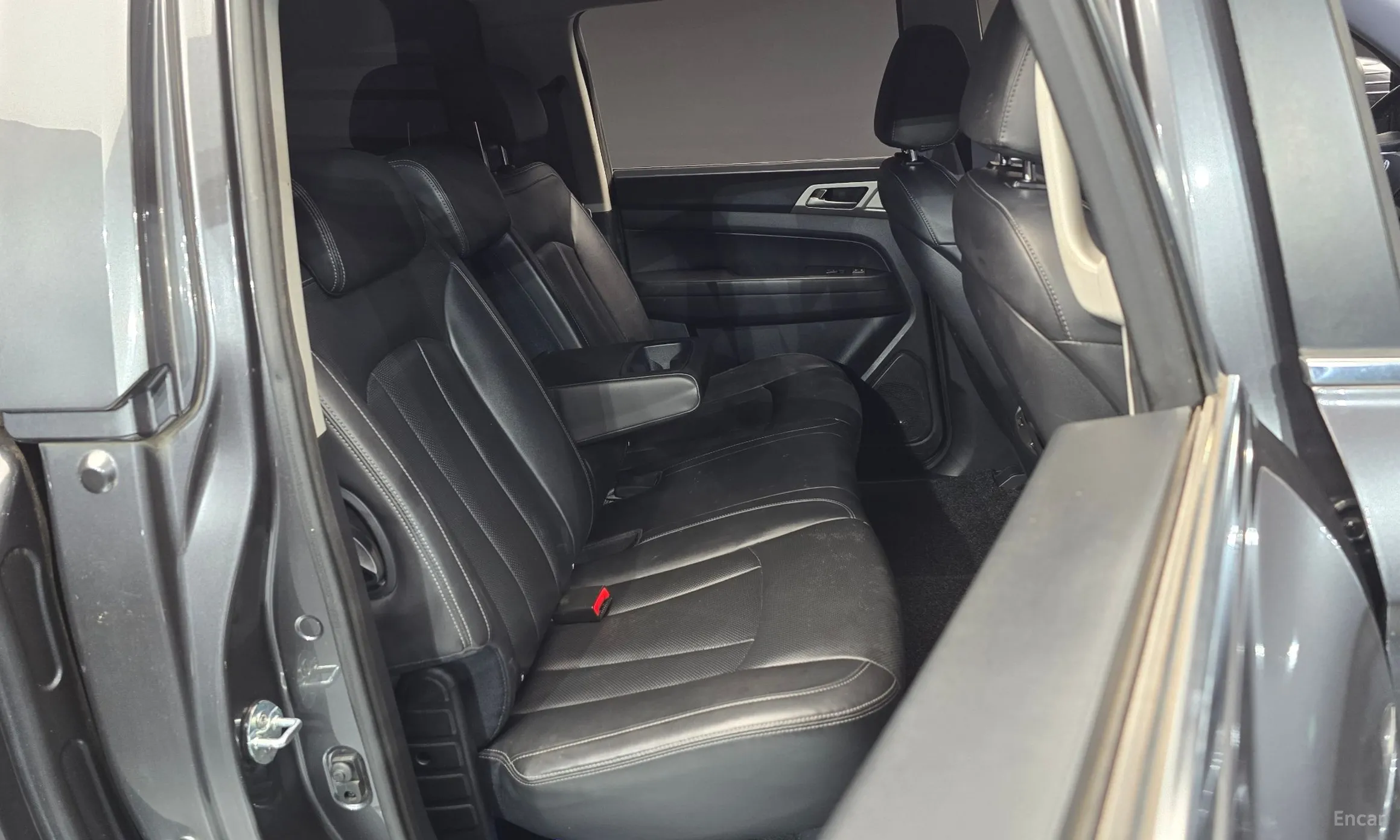 KG Mobility (SsangYong) Rexton Sports превью 12
