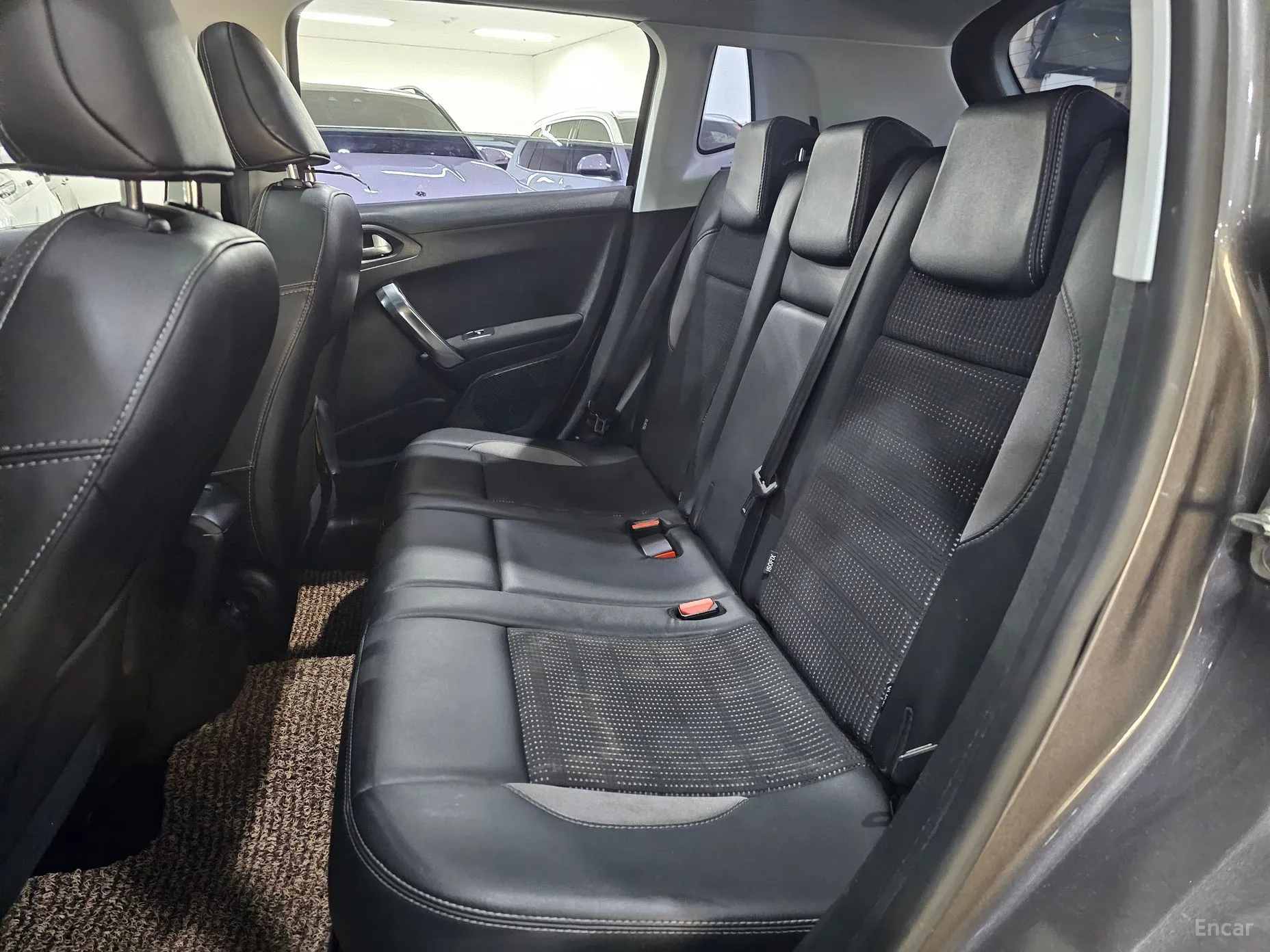 Peugeot 2008. превью 11