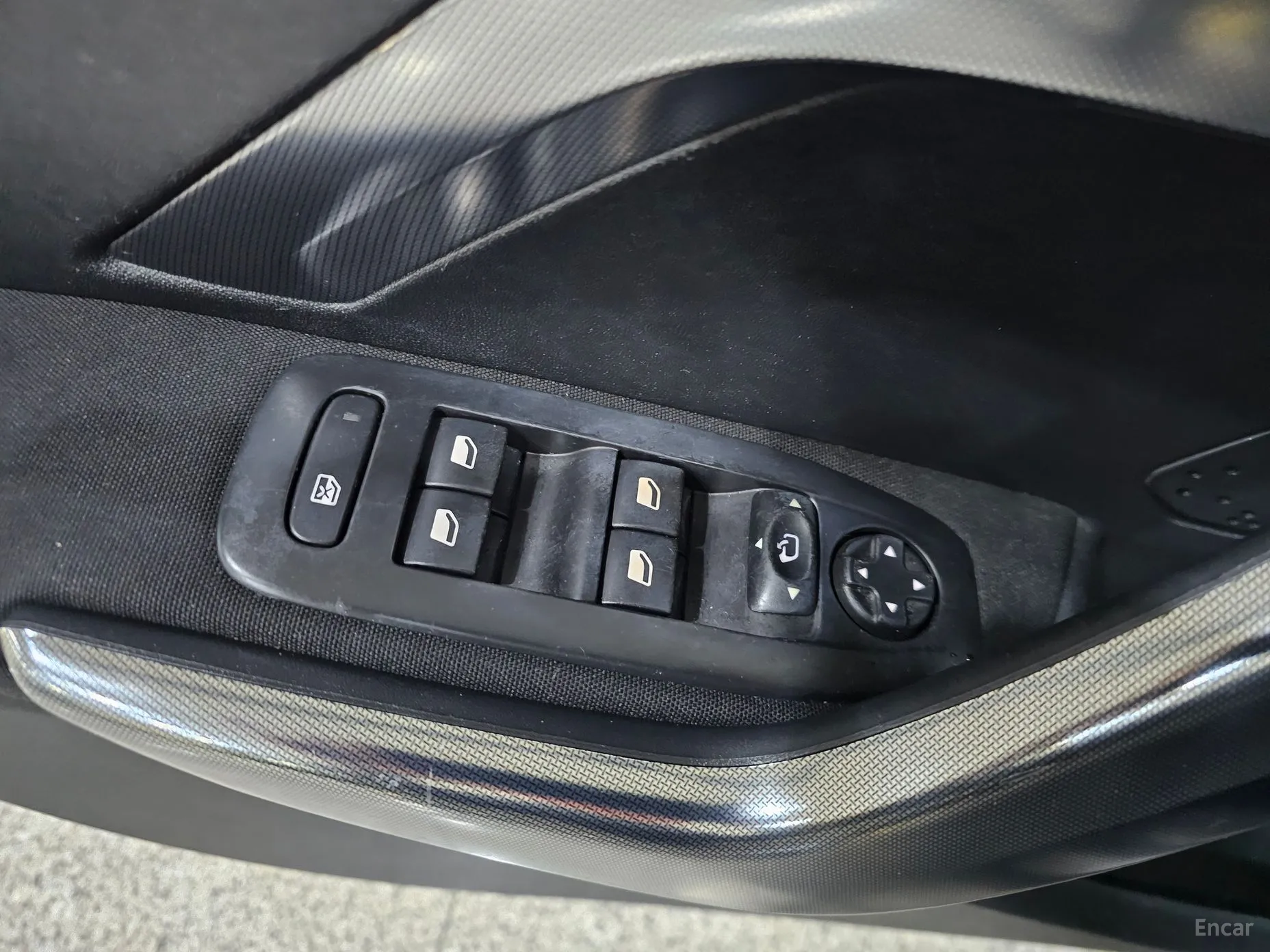 Peugeot 2008. превью 14