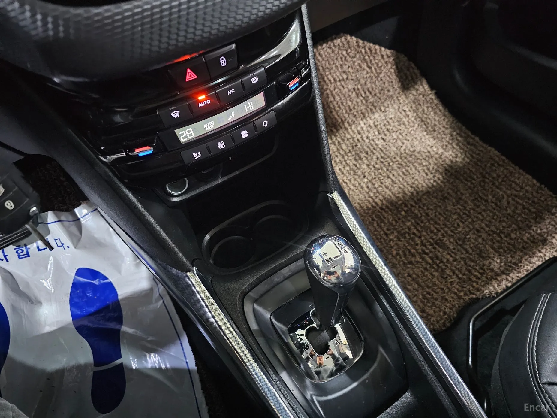 Peugeot 2008. превью 9