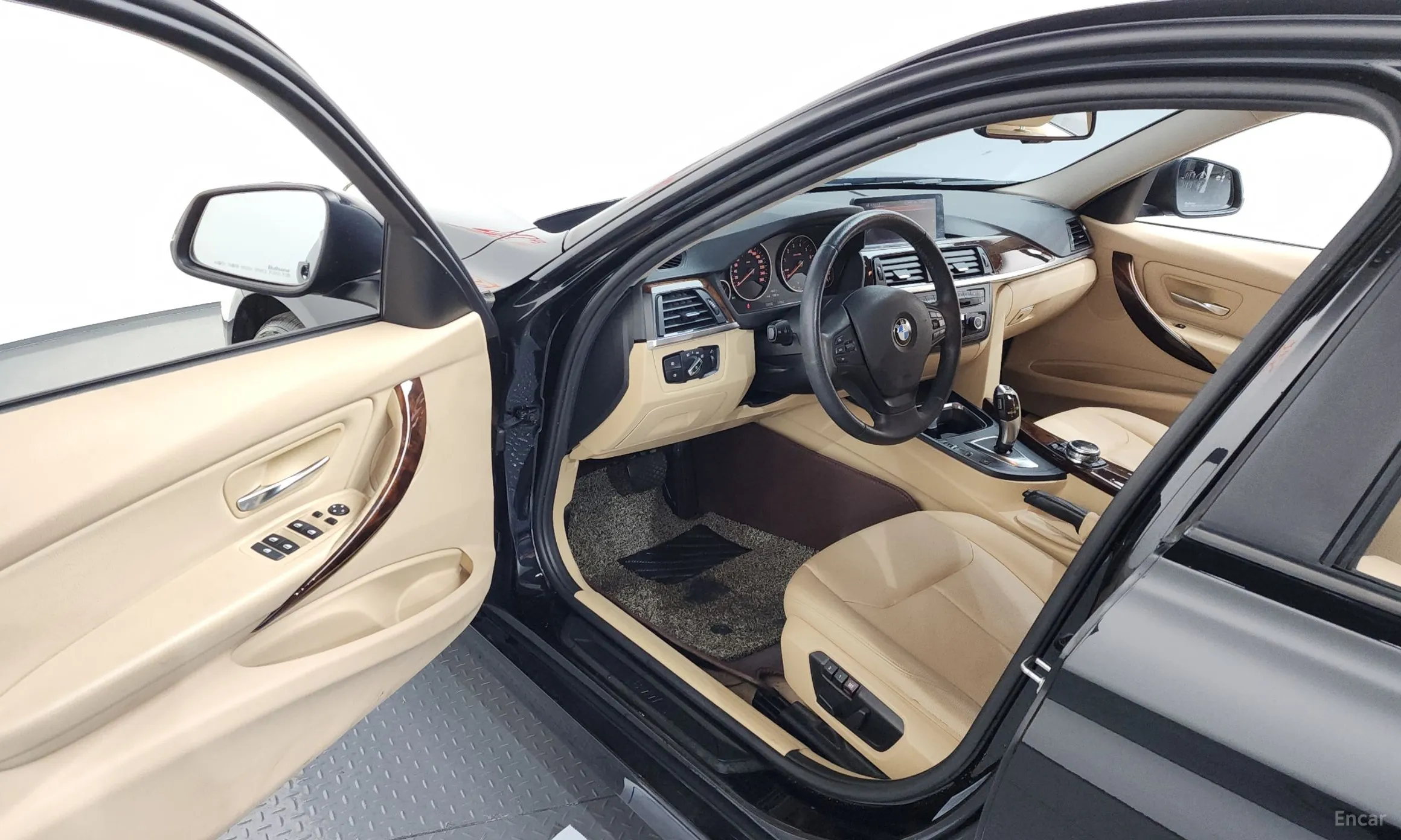 BMW 3 Series (F30) превью 10