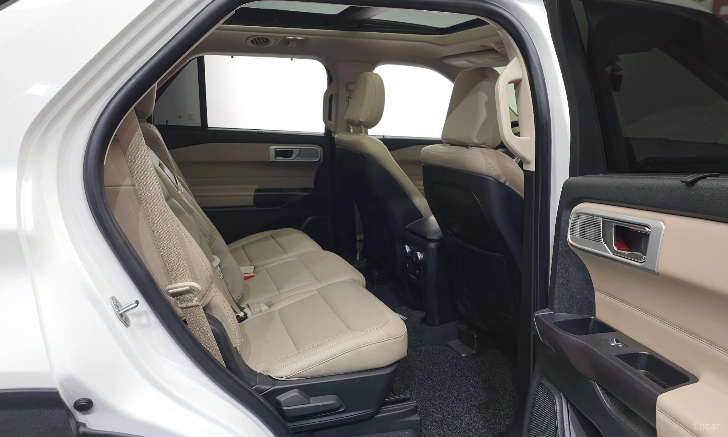 Ford Explorer 6th Generation превью 12