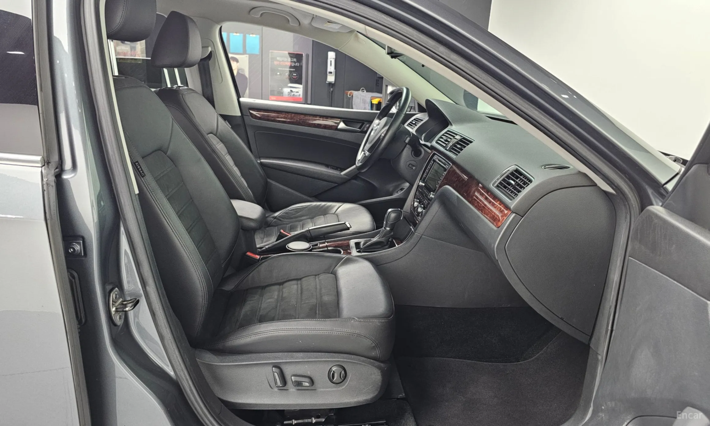 Volkswagen The New Passat превью 11