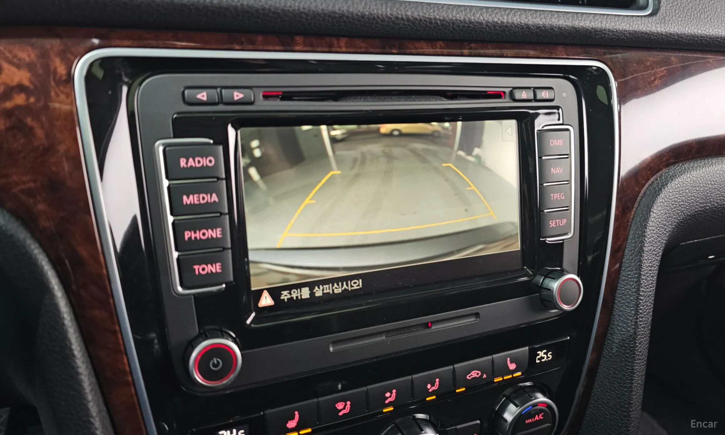 Volkswagen The New Passat превью 16