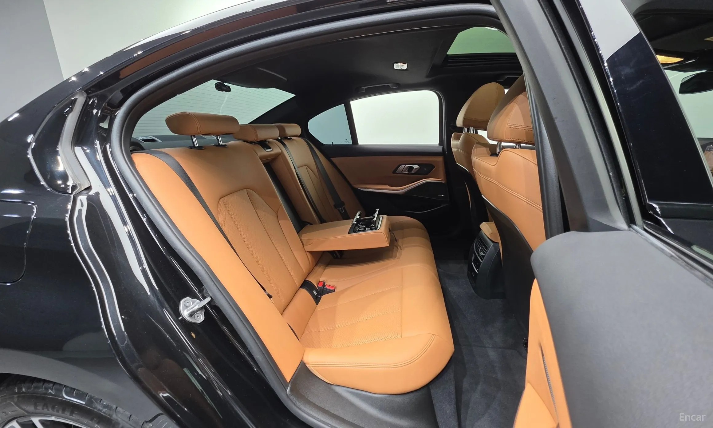 BMW 3 Series (G20) превью 18