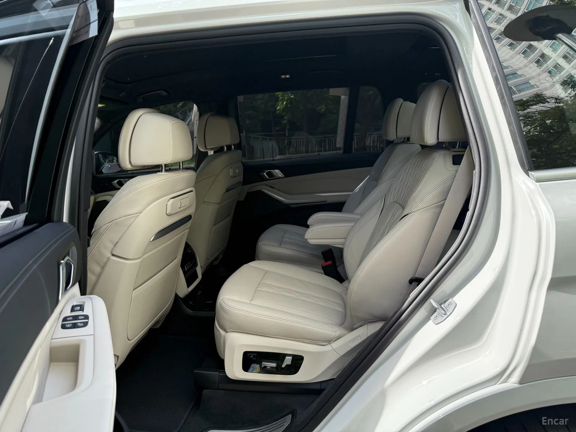 BMW X7 (G07) превью 8