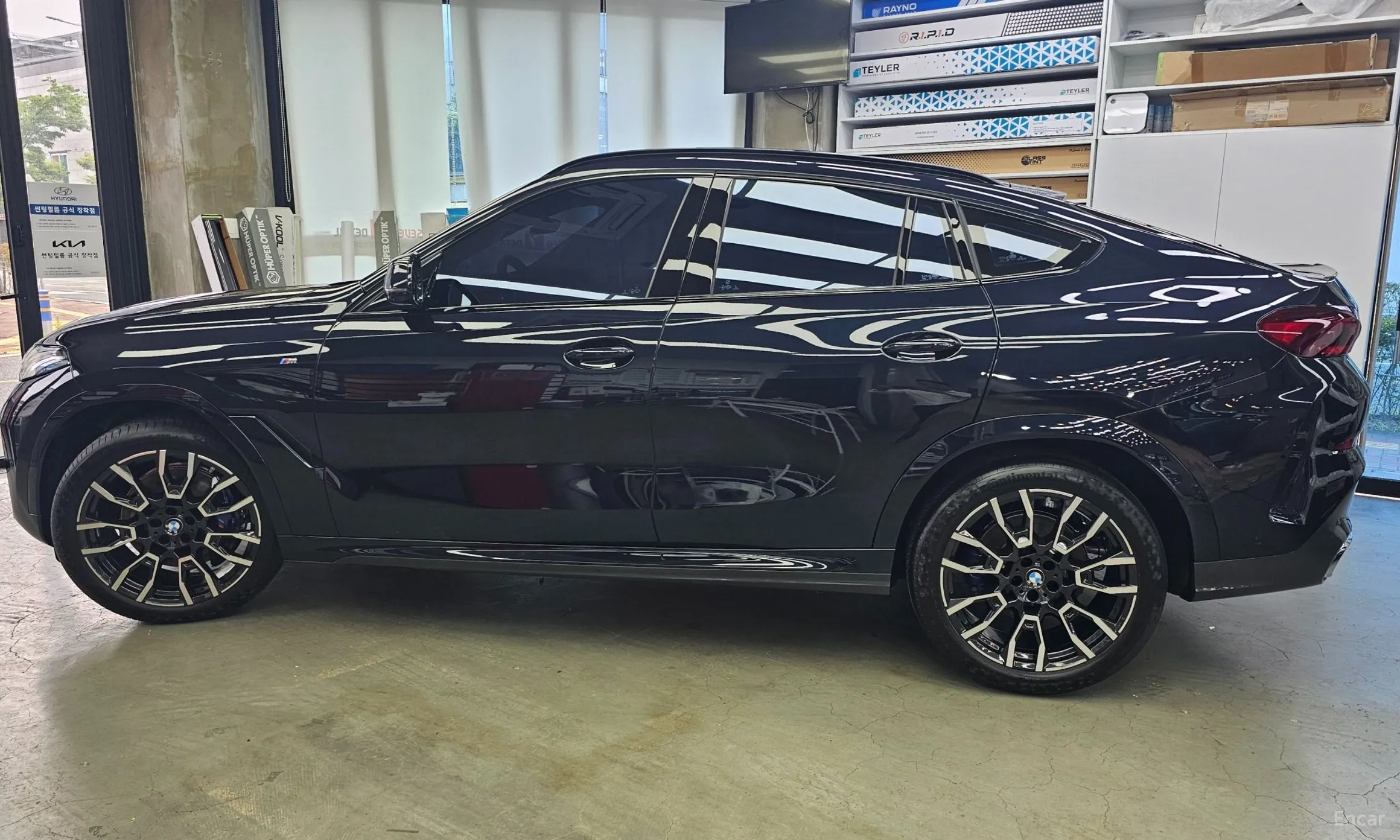 BMW X6 (G06) превью 10
