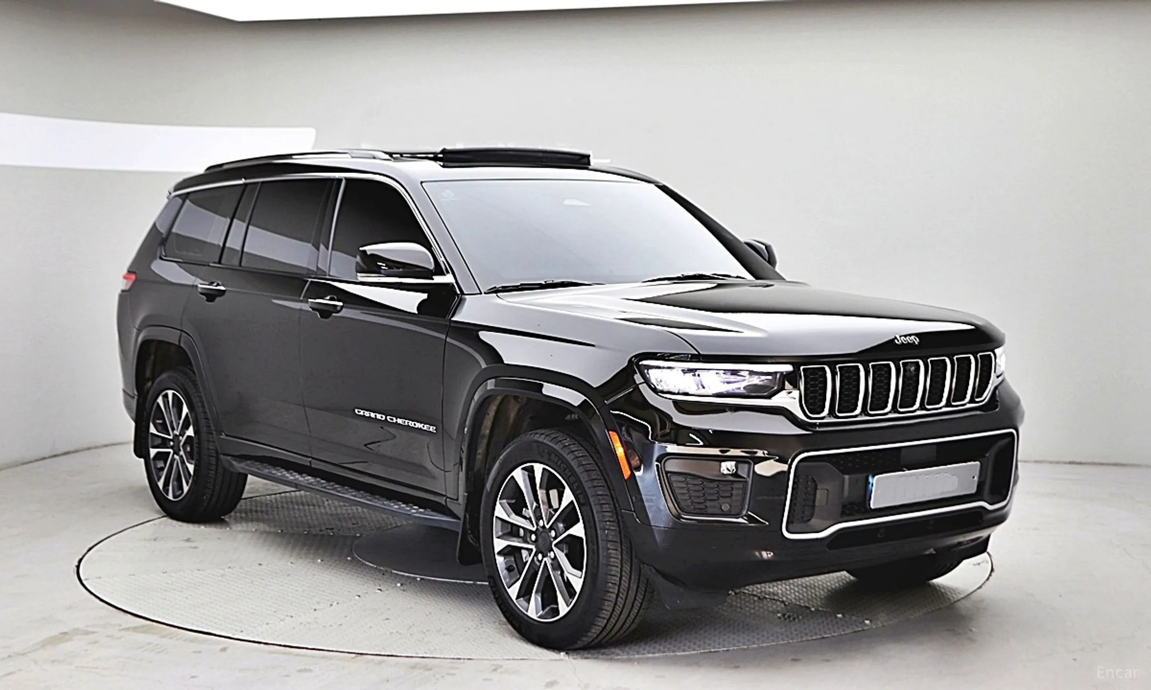 Jeep Grand Cherokee (WL) превью 3