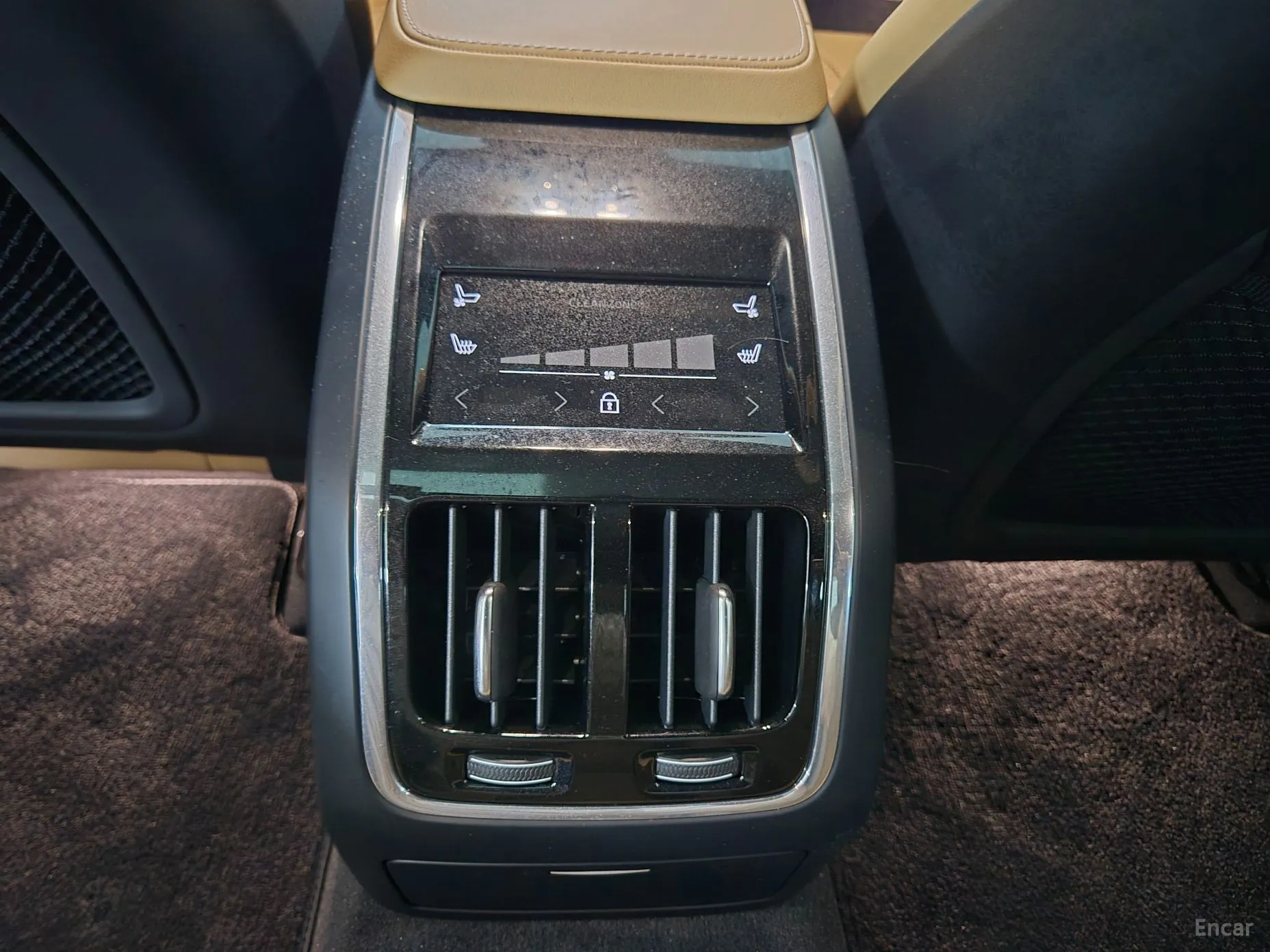Volvo S90 превью 19