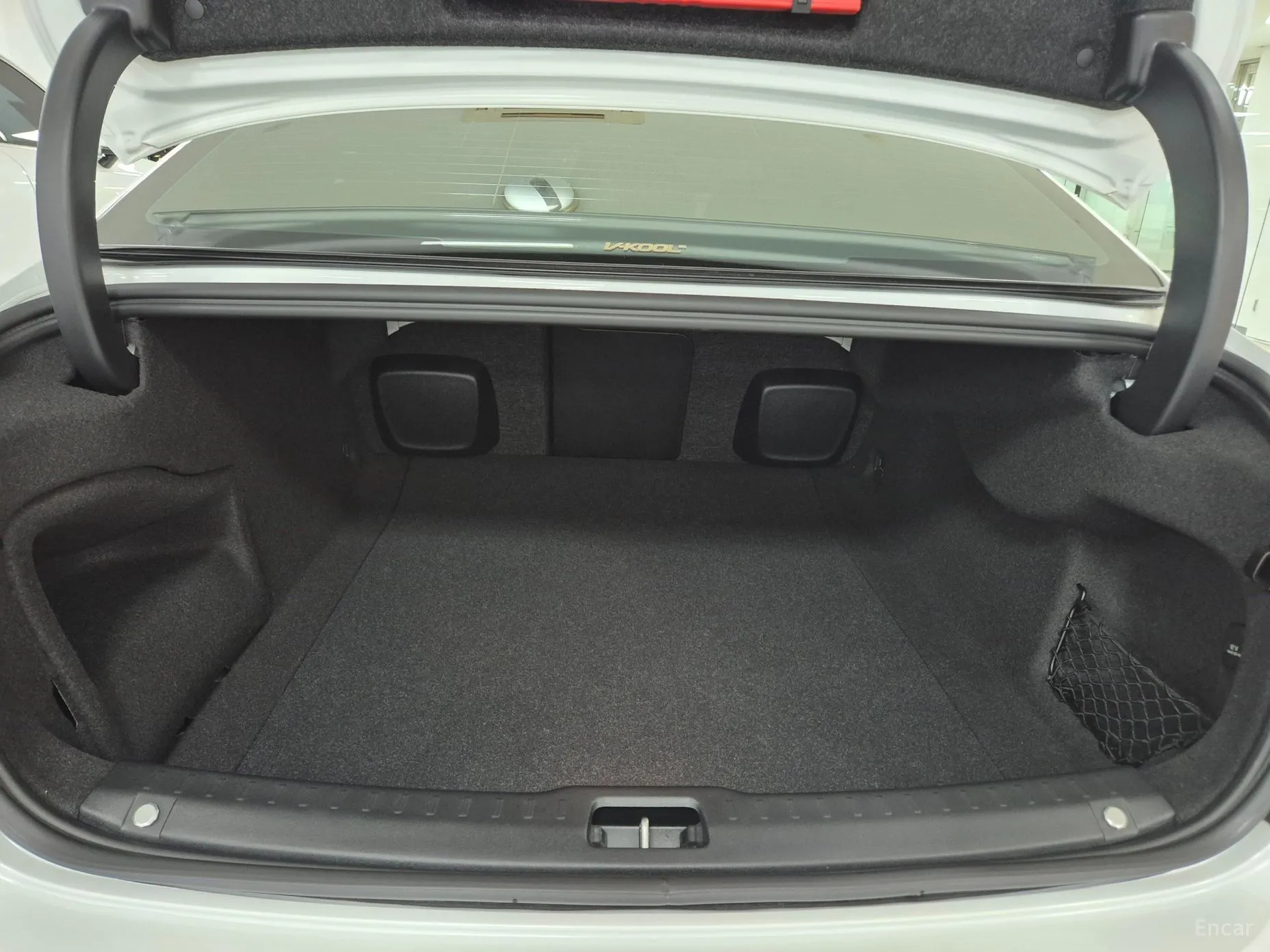 Volvo S90 превью 20