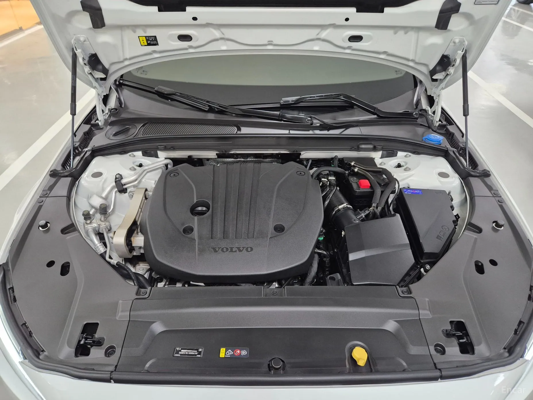 Volvo S90 превью 6