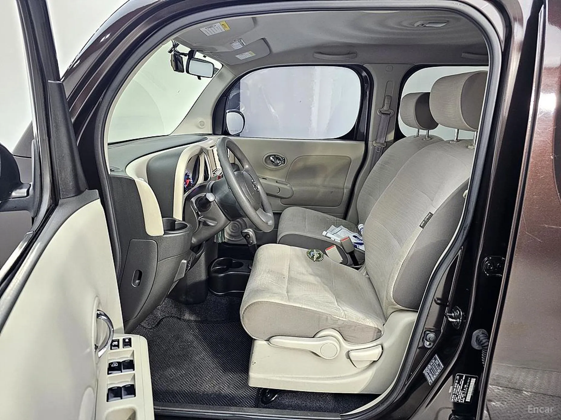 Nissan Cube превью 10