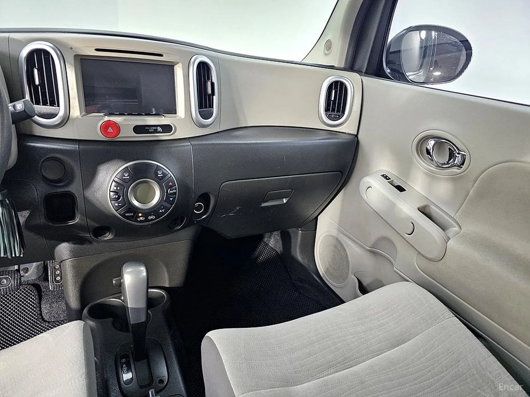 Nissan Cube превью 20