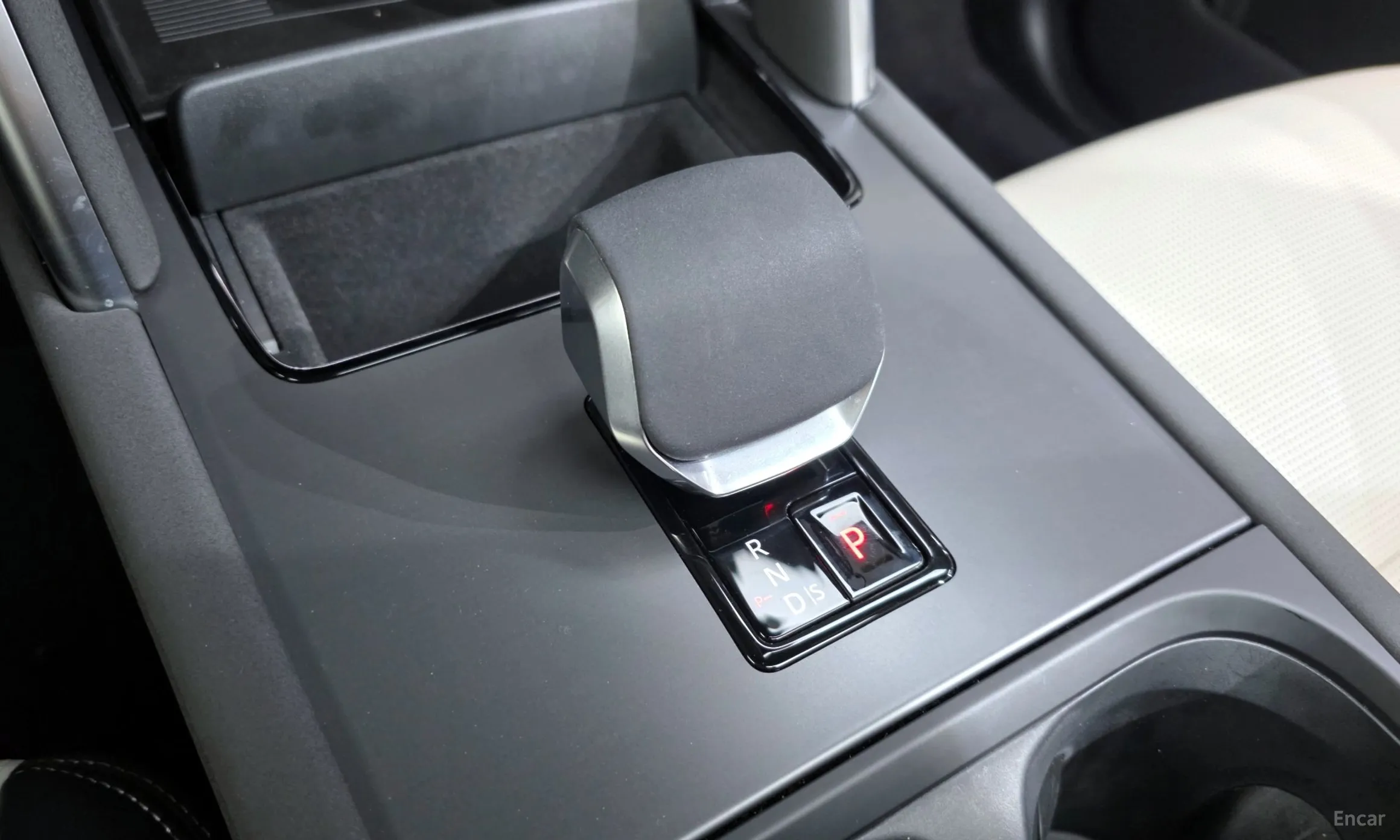 Land Rover Discovery Sports превью 9