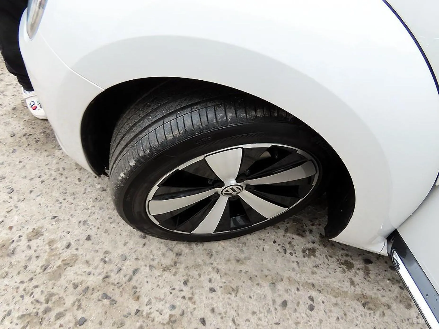 Volkswagen The Beetle превью 19