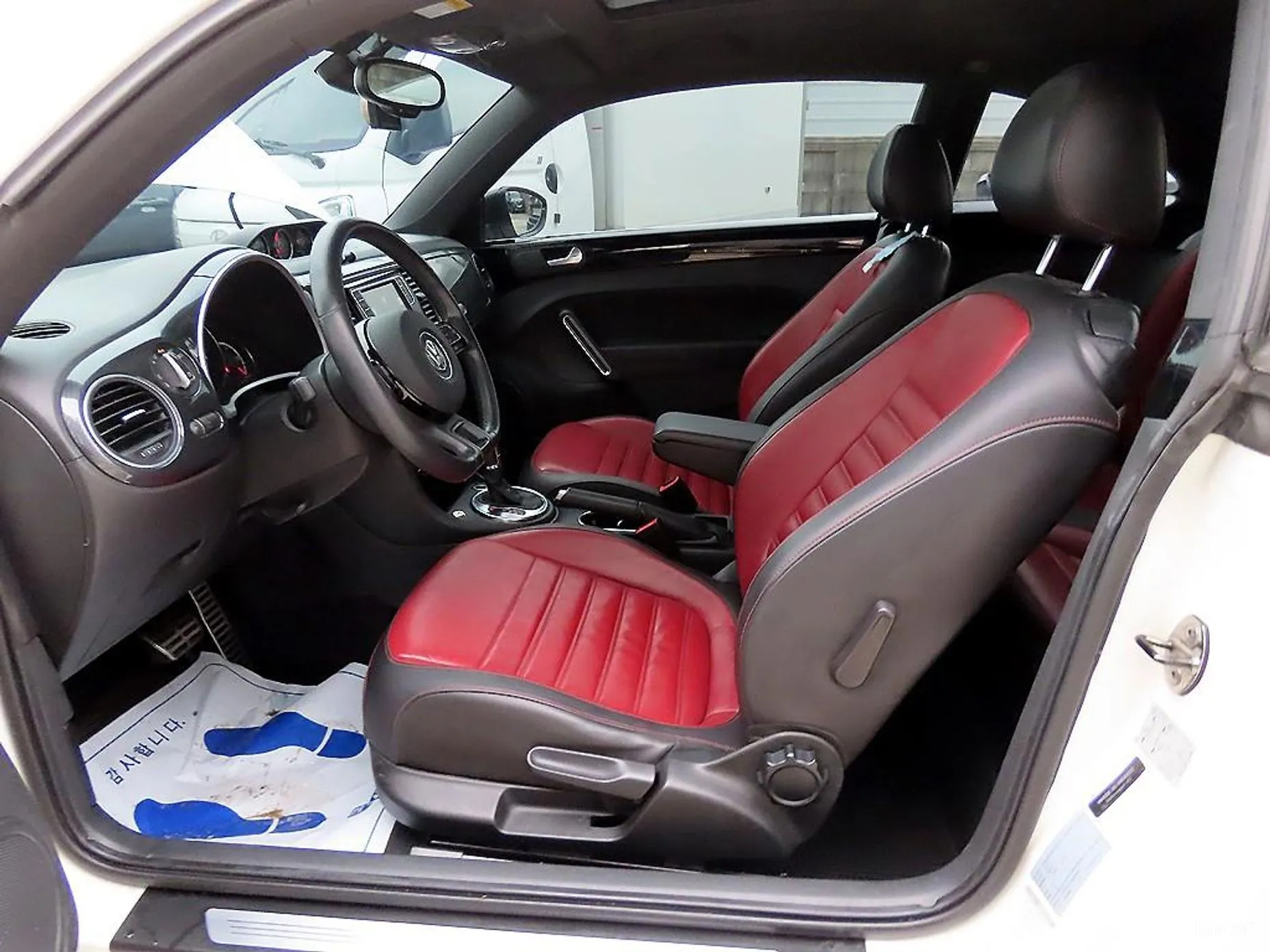 Volkswagen The Beetle превью 5