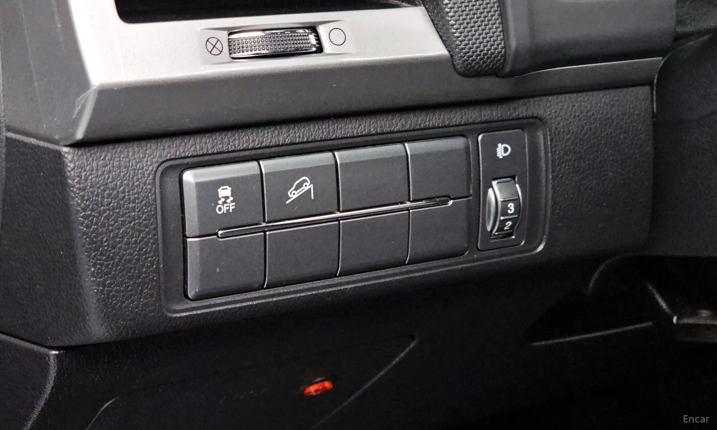 KG Mobility (SsangYong) Rexton Sports превью 16