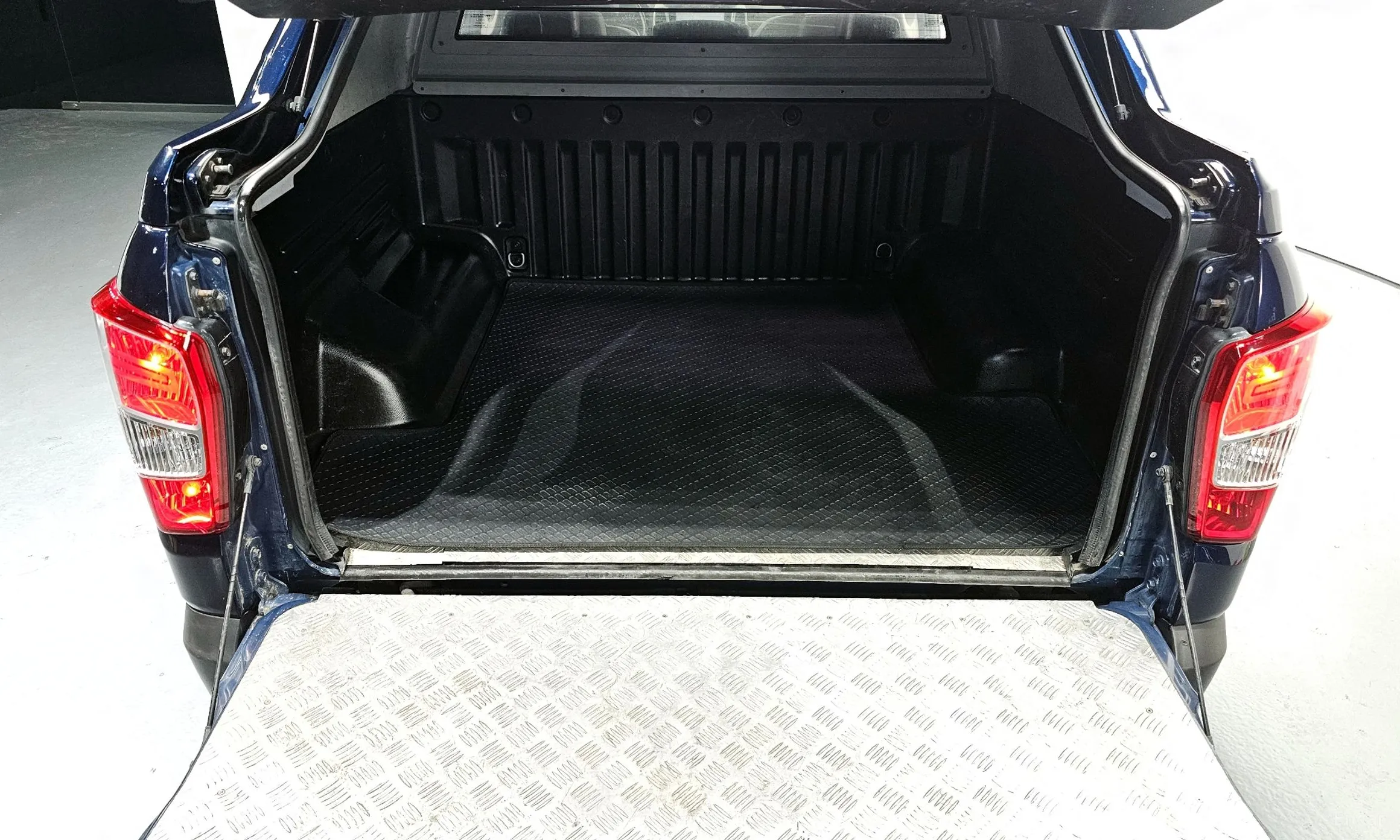 KG Mobility (SsangYong) Rexton Sports превью 20