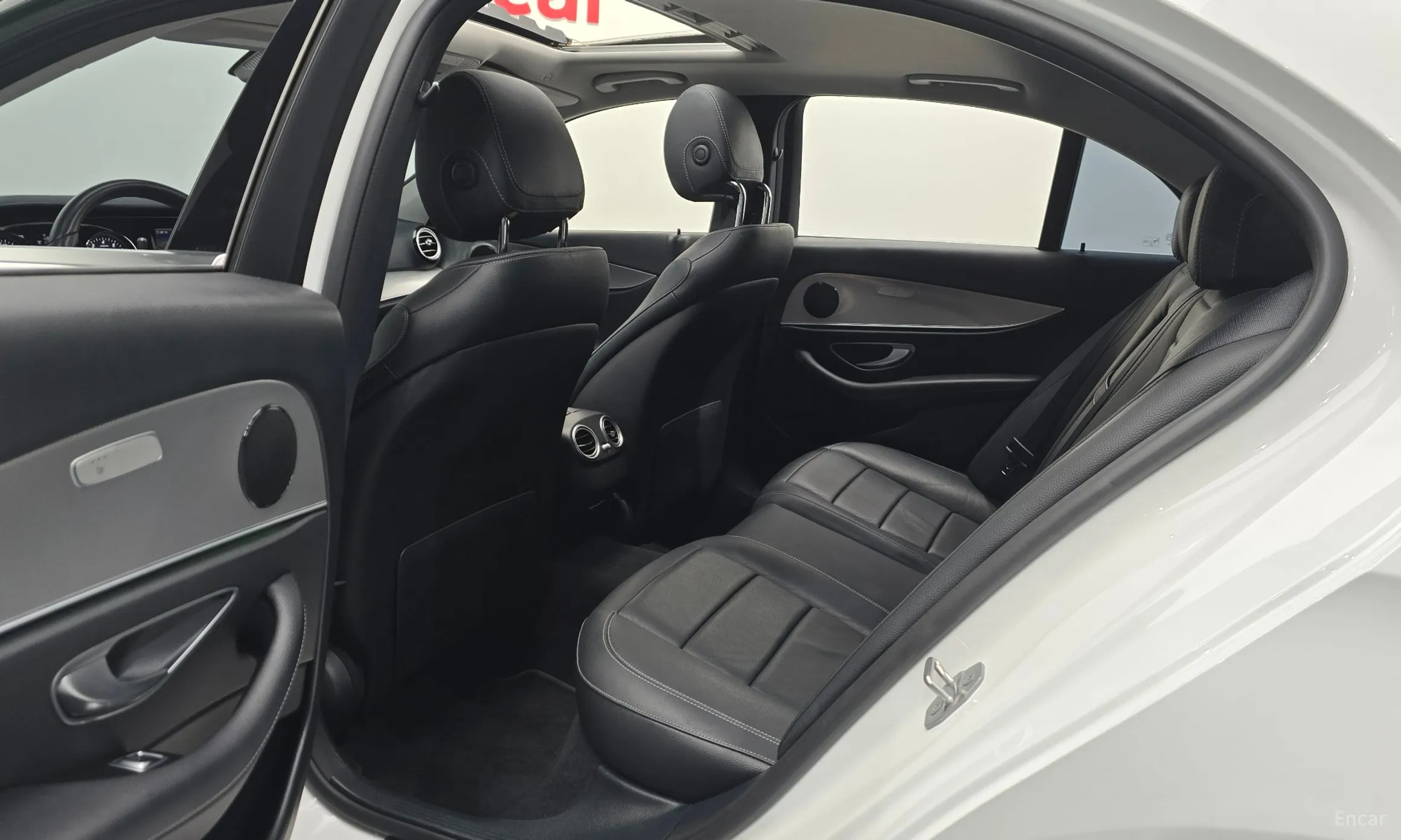Mercedes Benz E-Class W213 превью 12