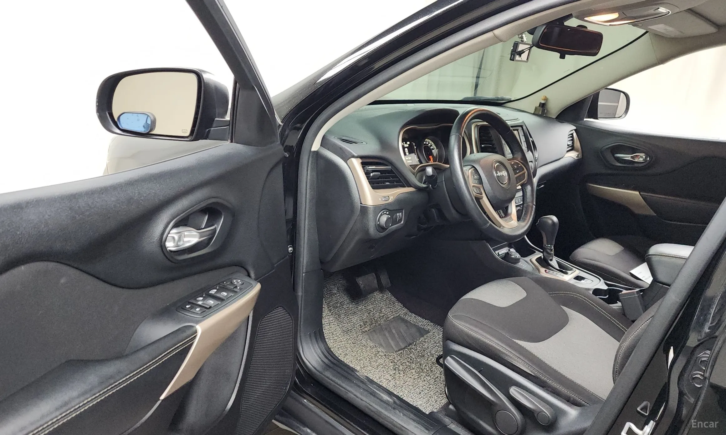 Jeep Cherokee (KL) превью 10