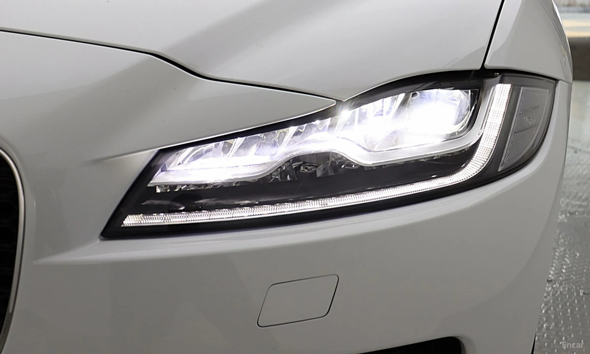 Jaguar F-PACE превью 9