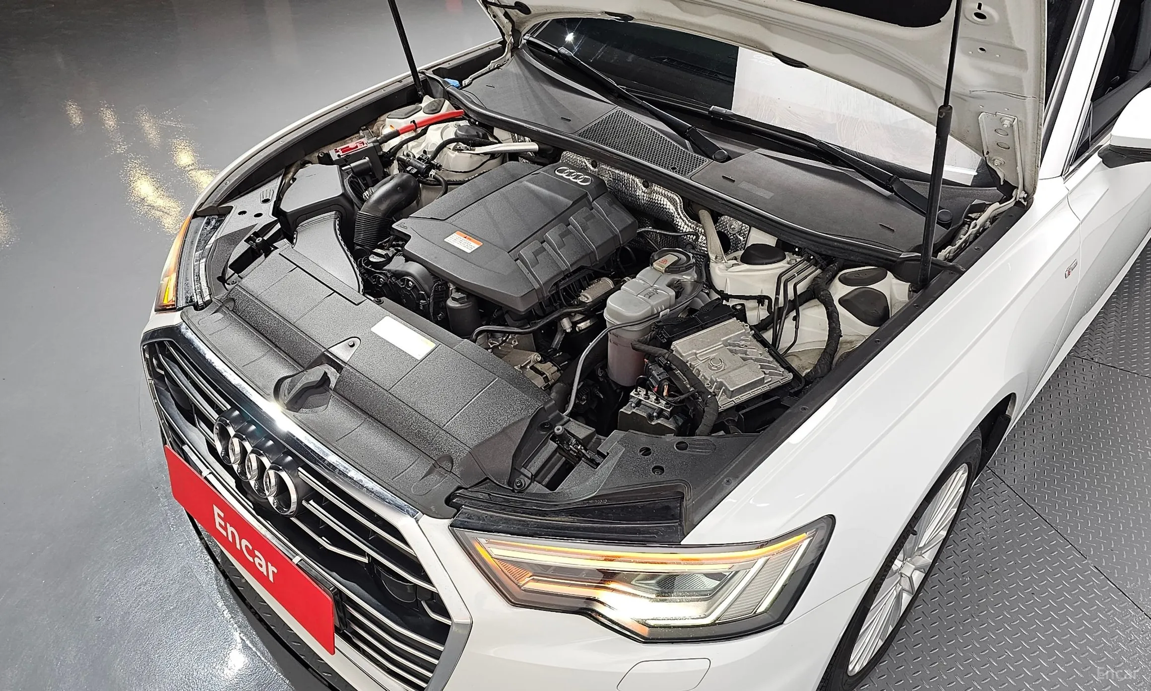 Audi A6 (C8) превью 6