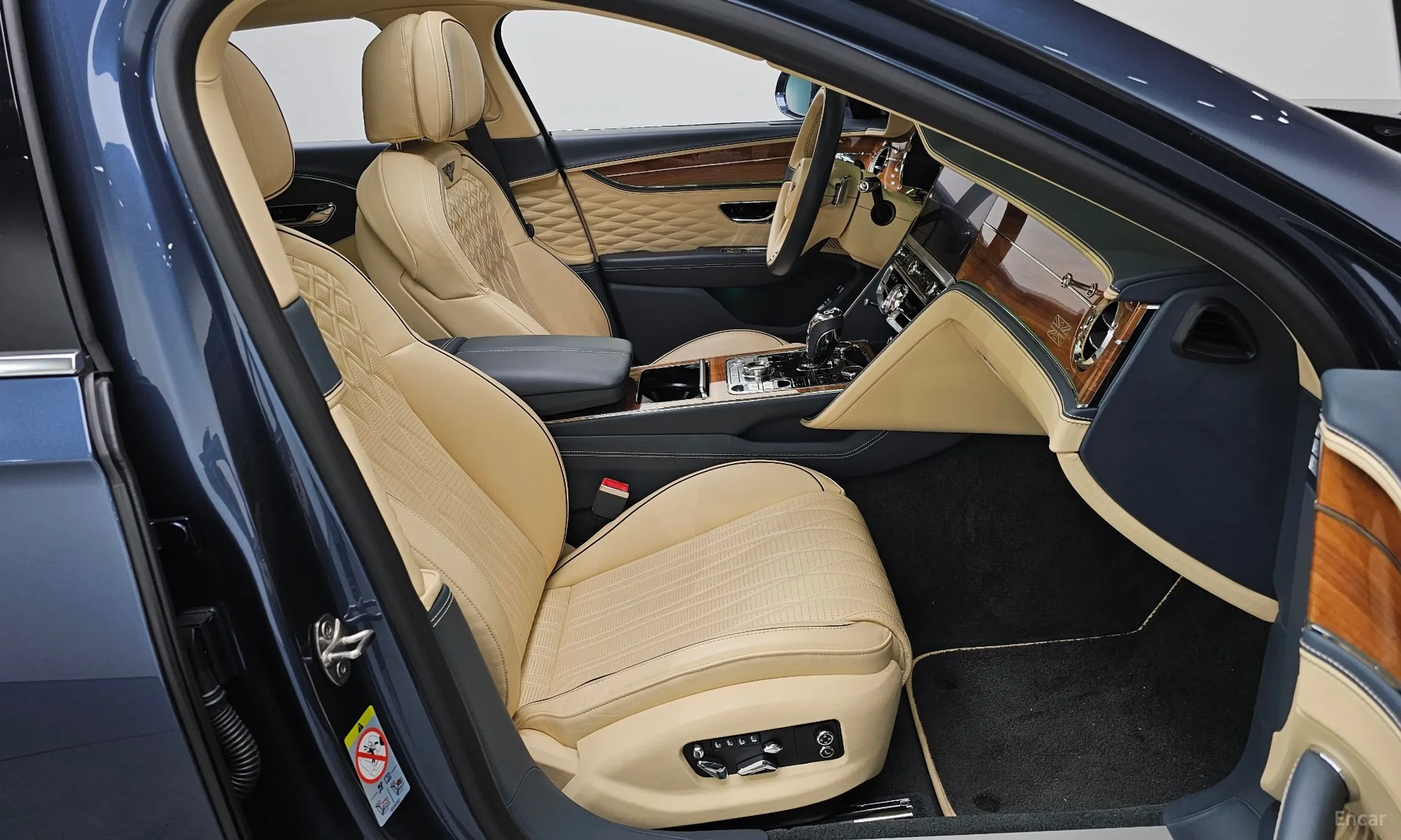 Bentley Flying Spur 3rd Generation превью 11