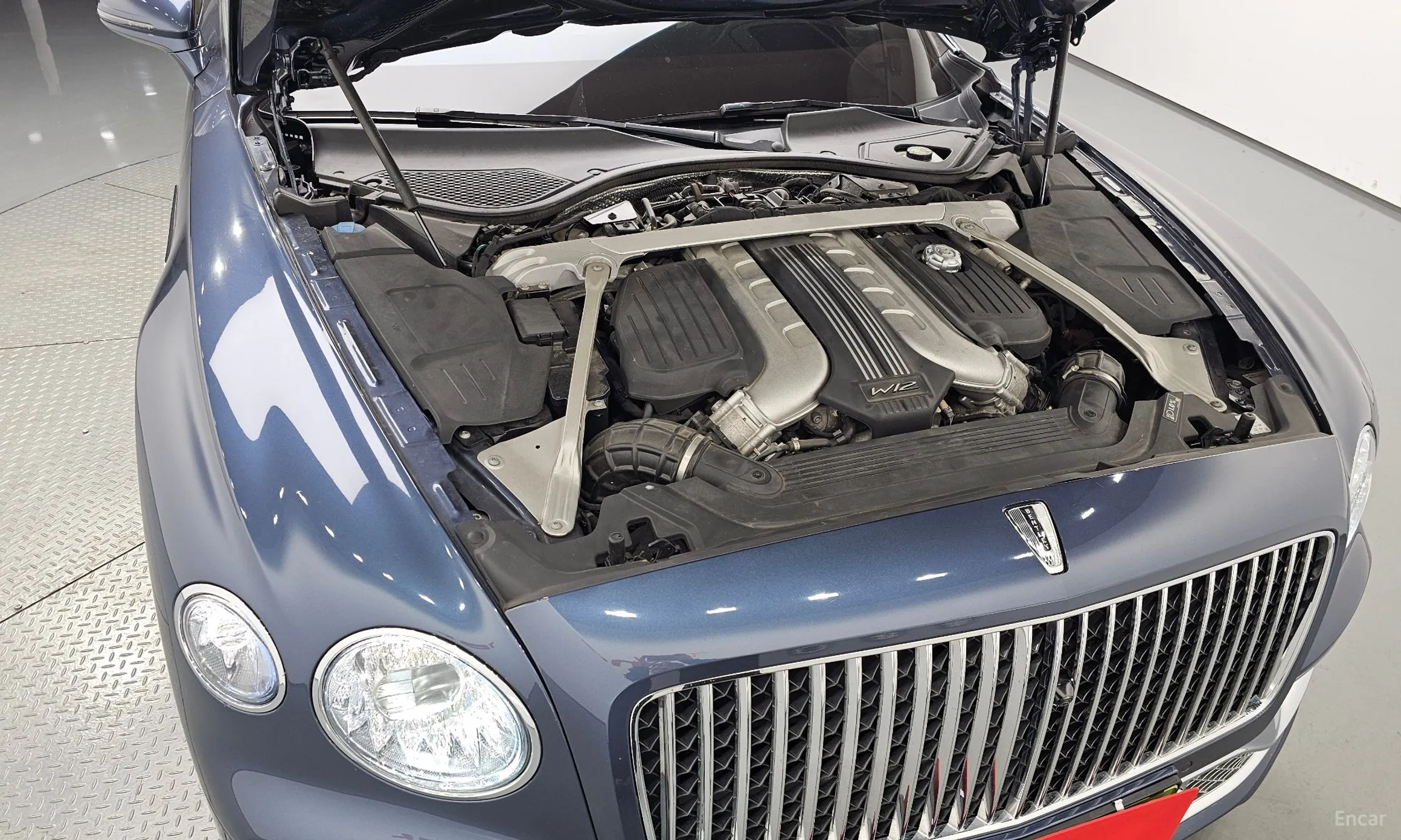 Bentley Flying Spur 3rd Generation превью 6