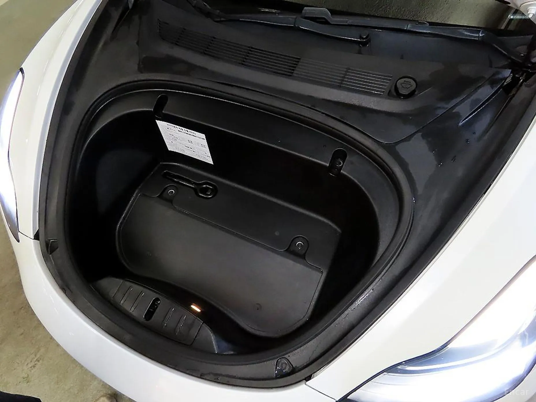 Tesla Model 3 превью 17
