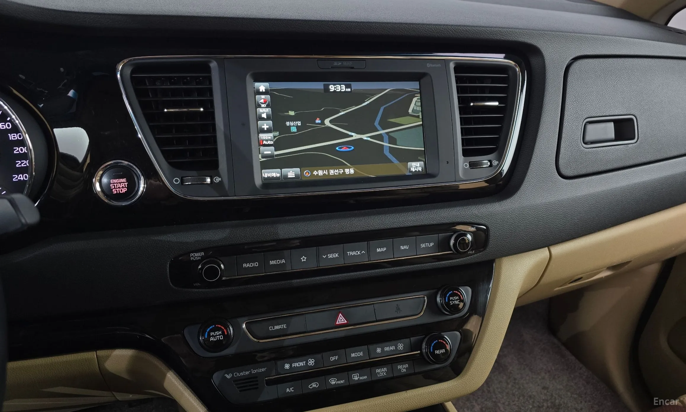 Kia Carnival превью 14
