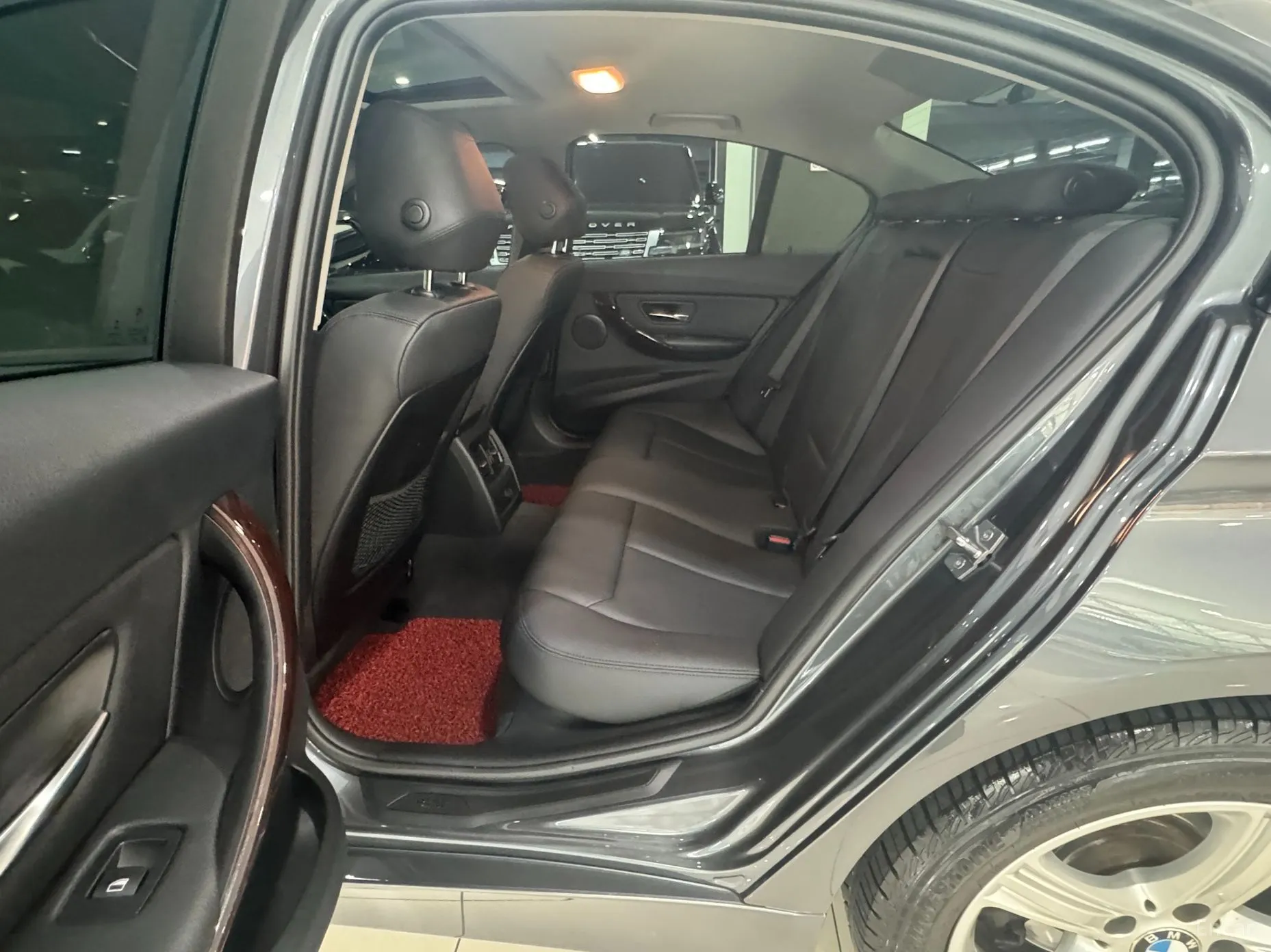 BMW 3 Series (F30) превью 11