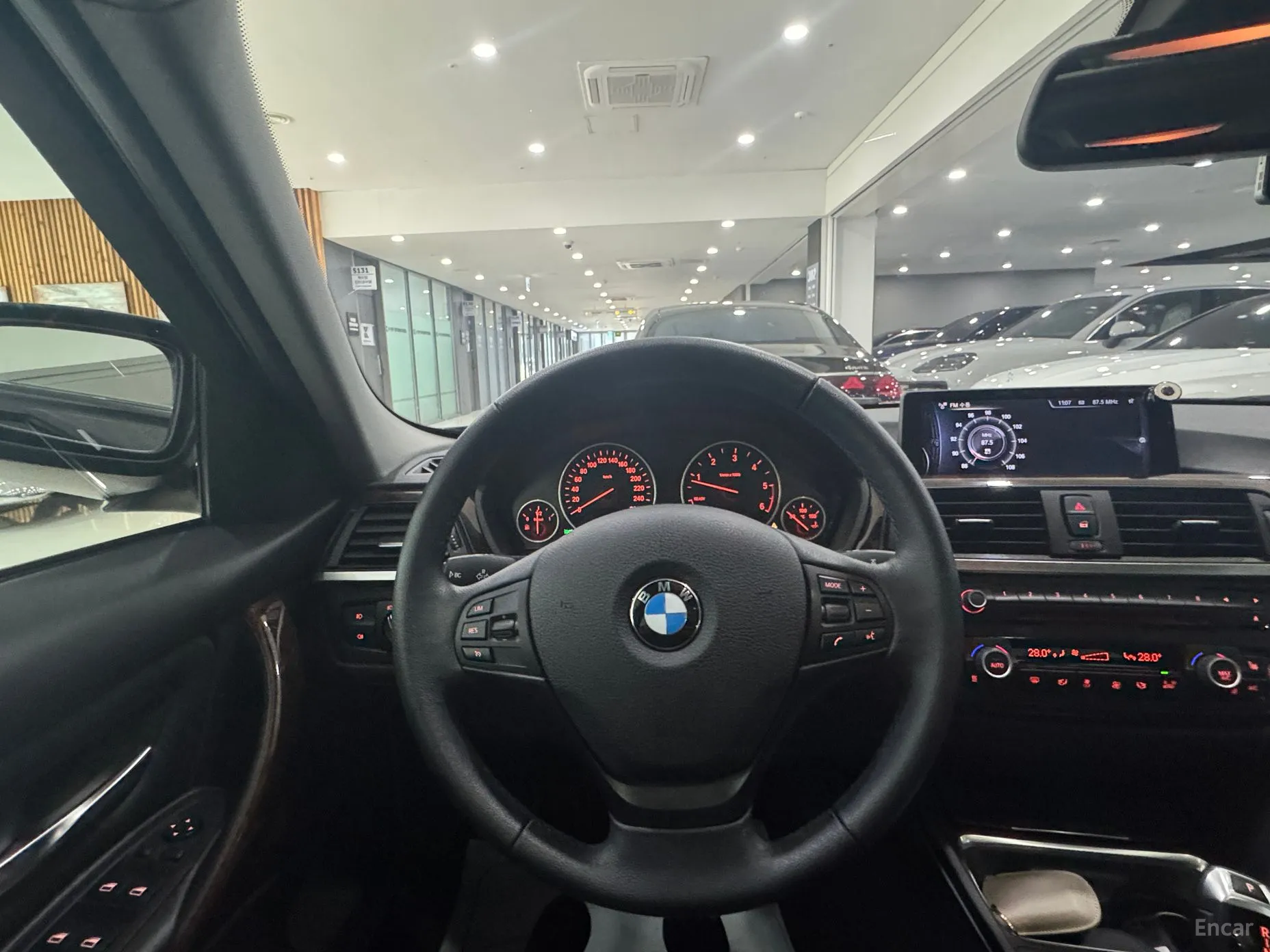 BMW 3 Series (F30) превью 15