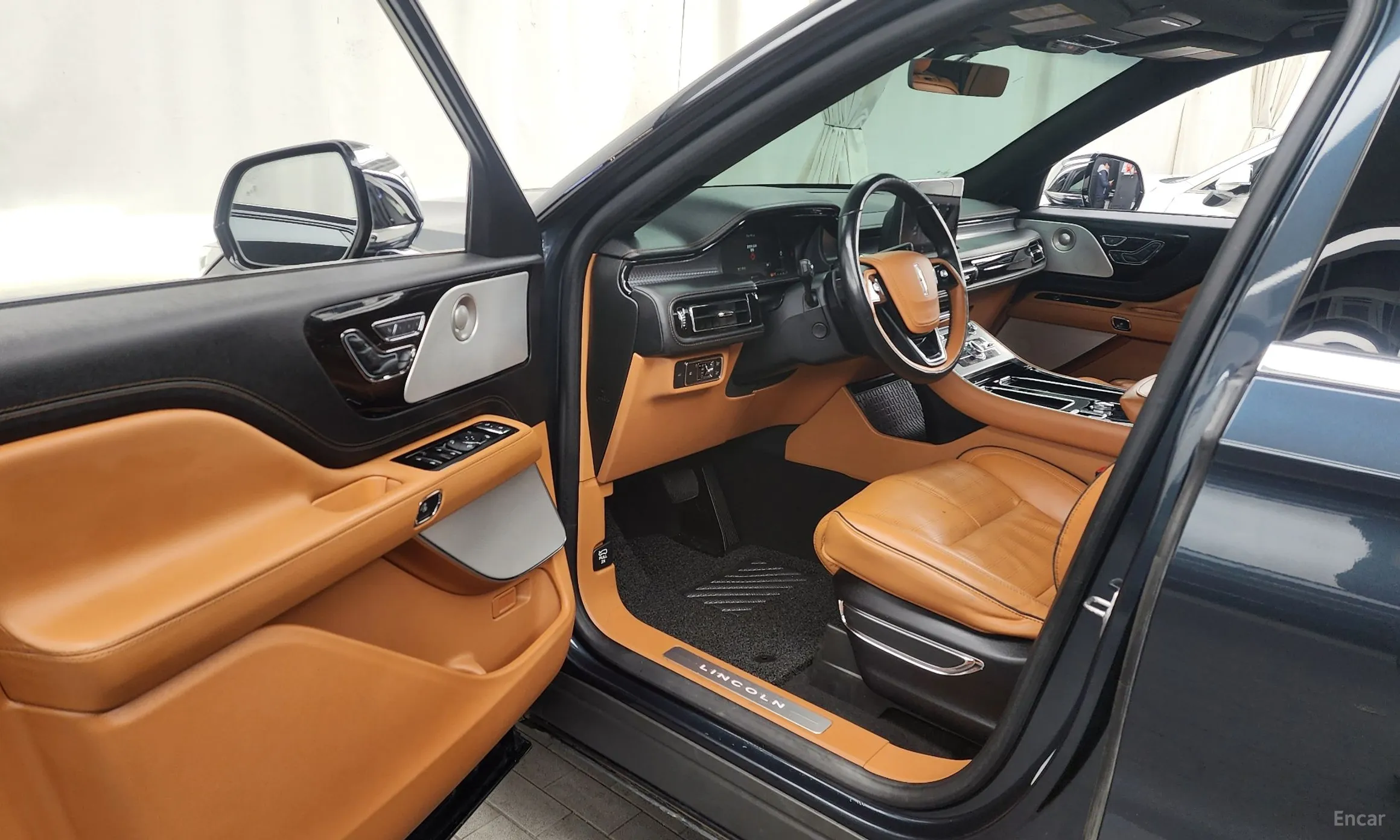 Lincoln Aviator 2nd Generation превью 10