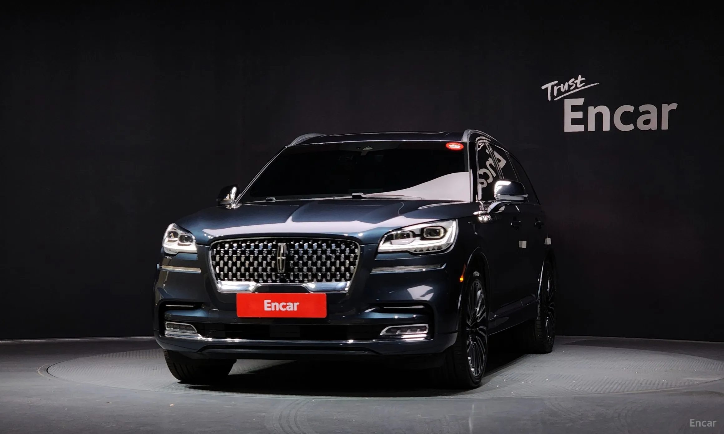 Lincoln Aviator 2nd Generation превью 3