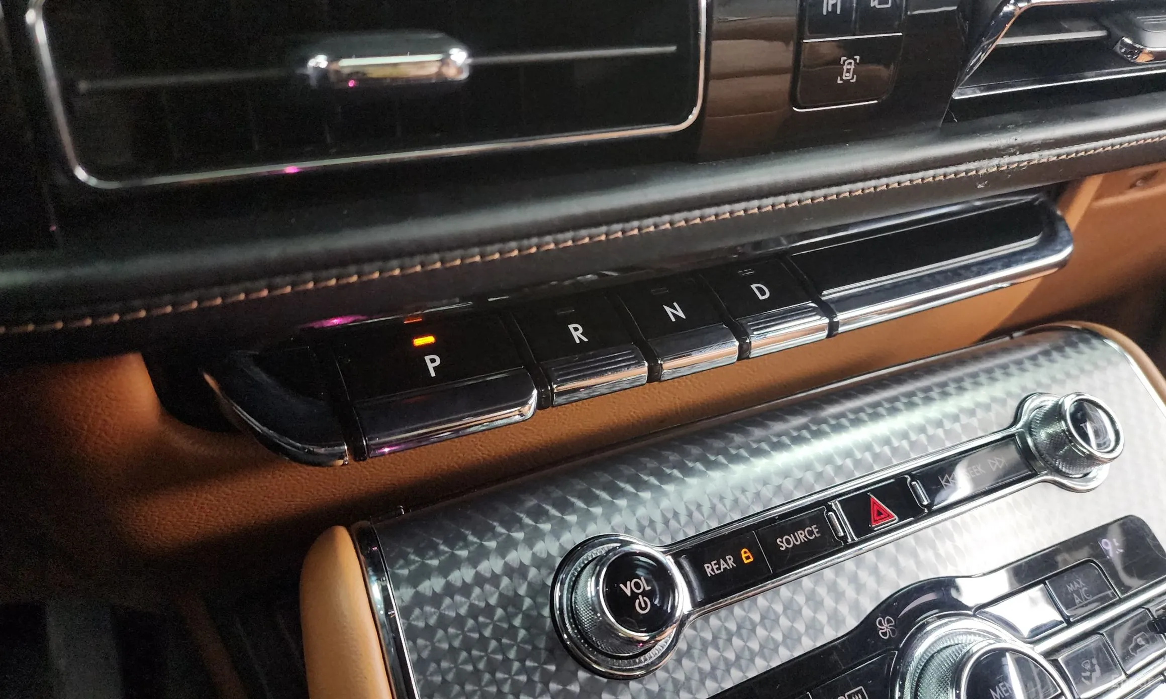 Lincoln Aviator 2nd Generation превью 9