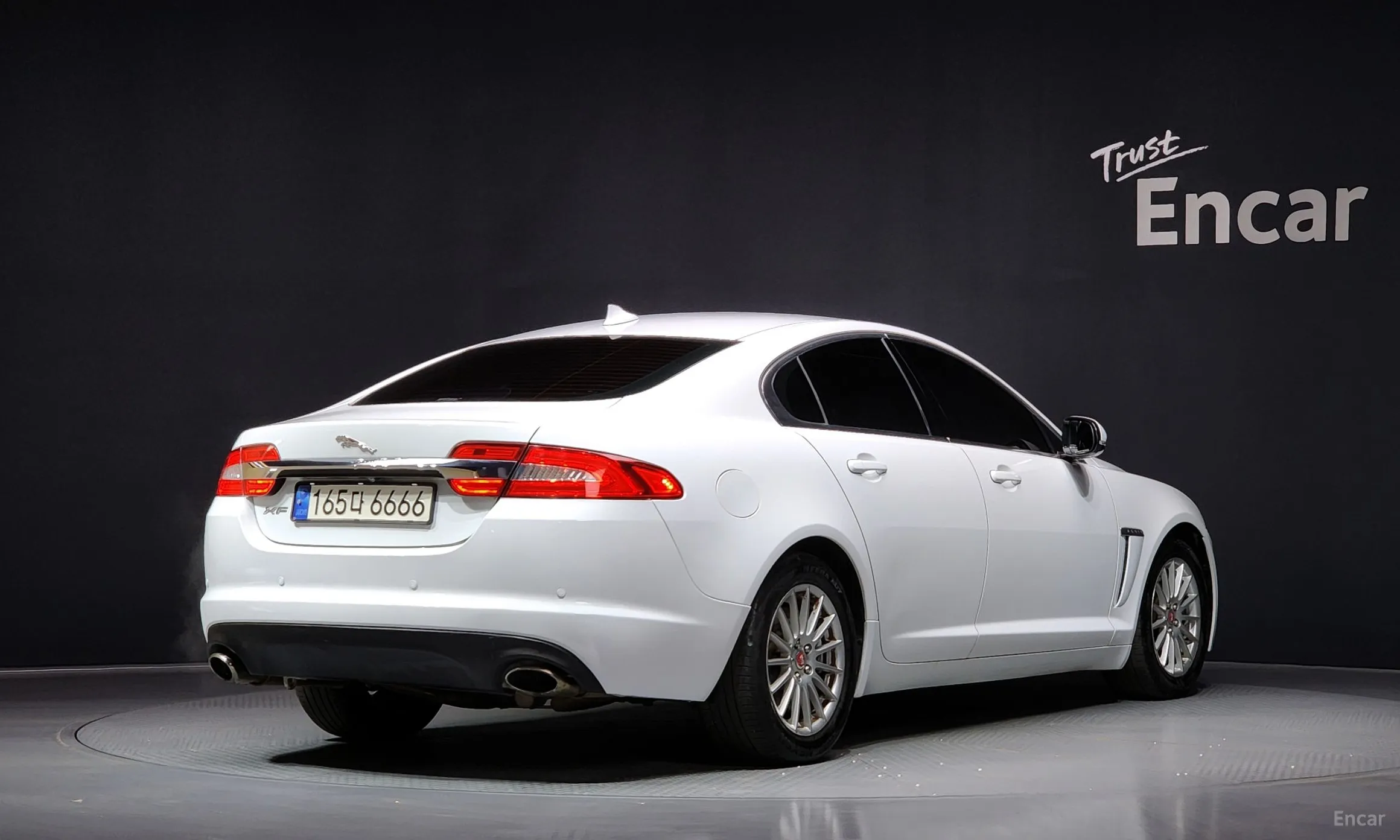 Jaguar New XF