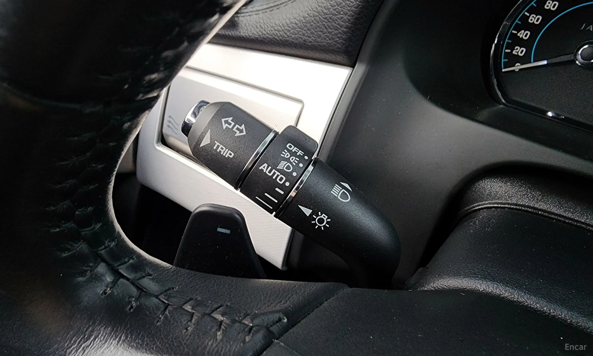Jaguar New XF превью 19